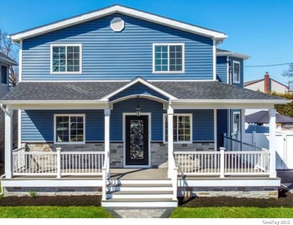 #1 photo, 400 Clinton Street, Нассау ‖ Bellmore , NY 11710