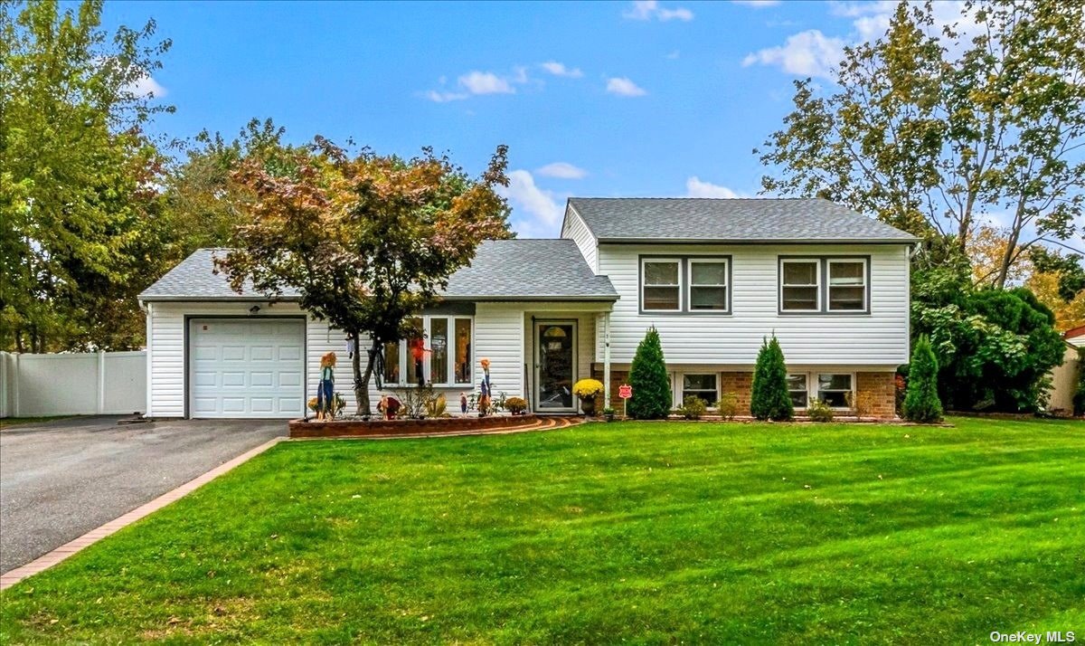 #1 photo, 3 Magic Mountain Drive, 東長島 科勒姆 Coram , NY 11727