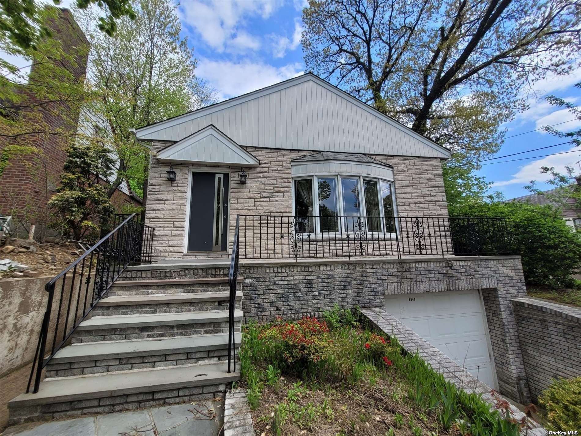 #1 photo, 85-49 Avon Street, 皇后区 牙买加豪宅 Jamaica Estates , NY 11432