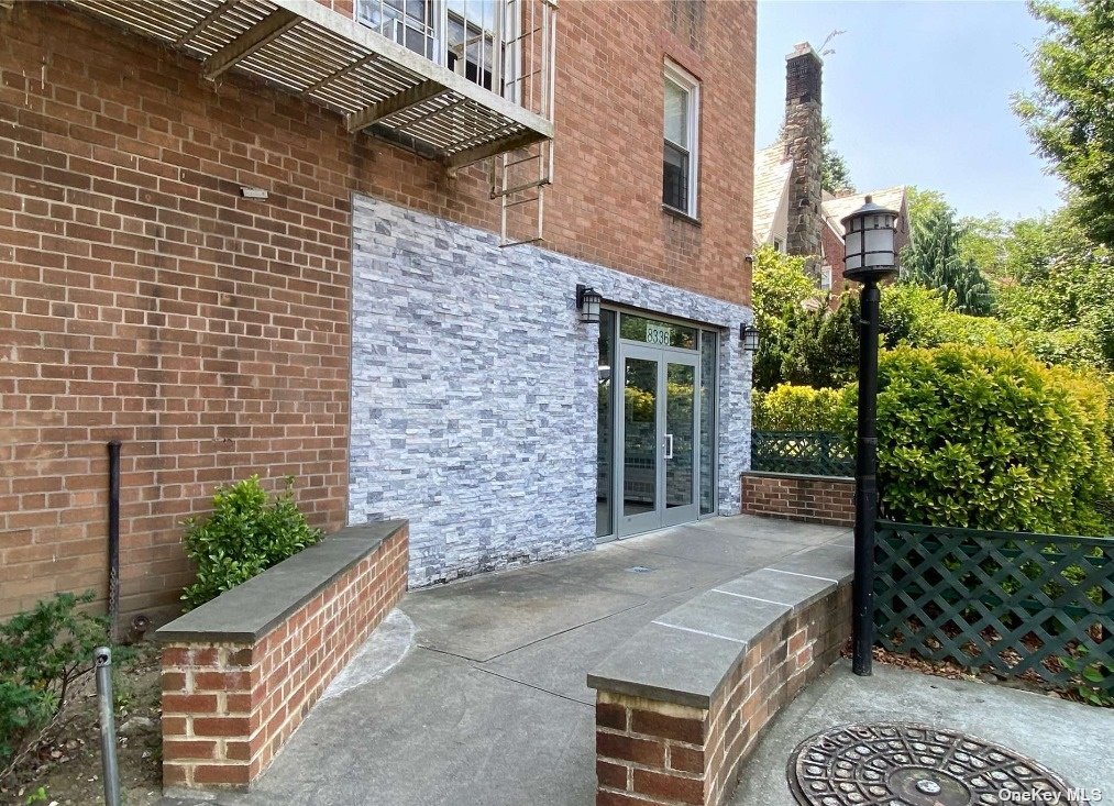 #1 photo, 83-36 Beverly Road, 皇后区 秋园 Kew Gardens , NY 11415