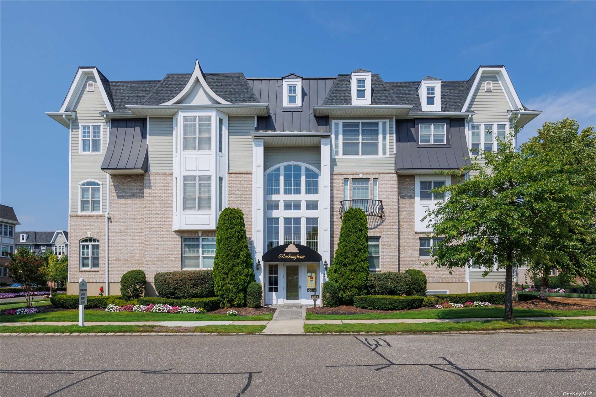 #1 photo, 907 Roosevelt Way, 长岛 西布雷 Westbury , NY 11590