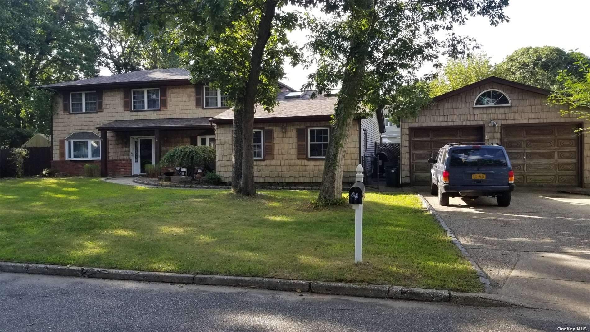 #1 photo, 6 South Street, 东长岛 Selden , NY 11784