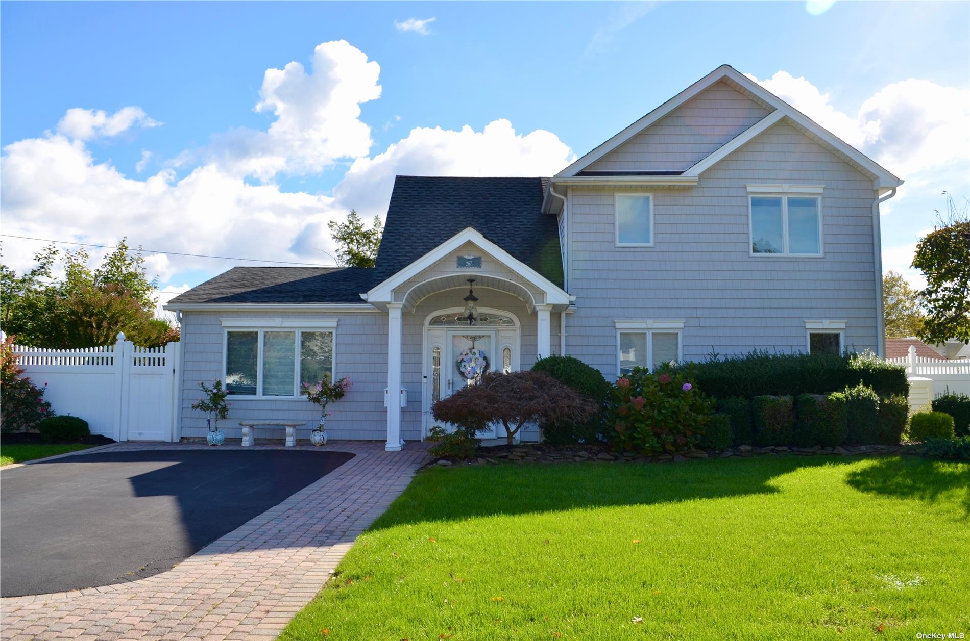 #1 photo, 267 Twin Lane, Wantagh , NY 11793