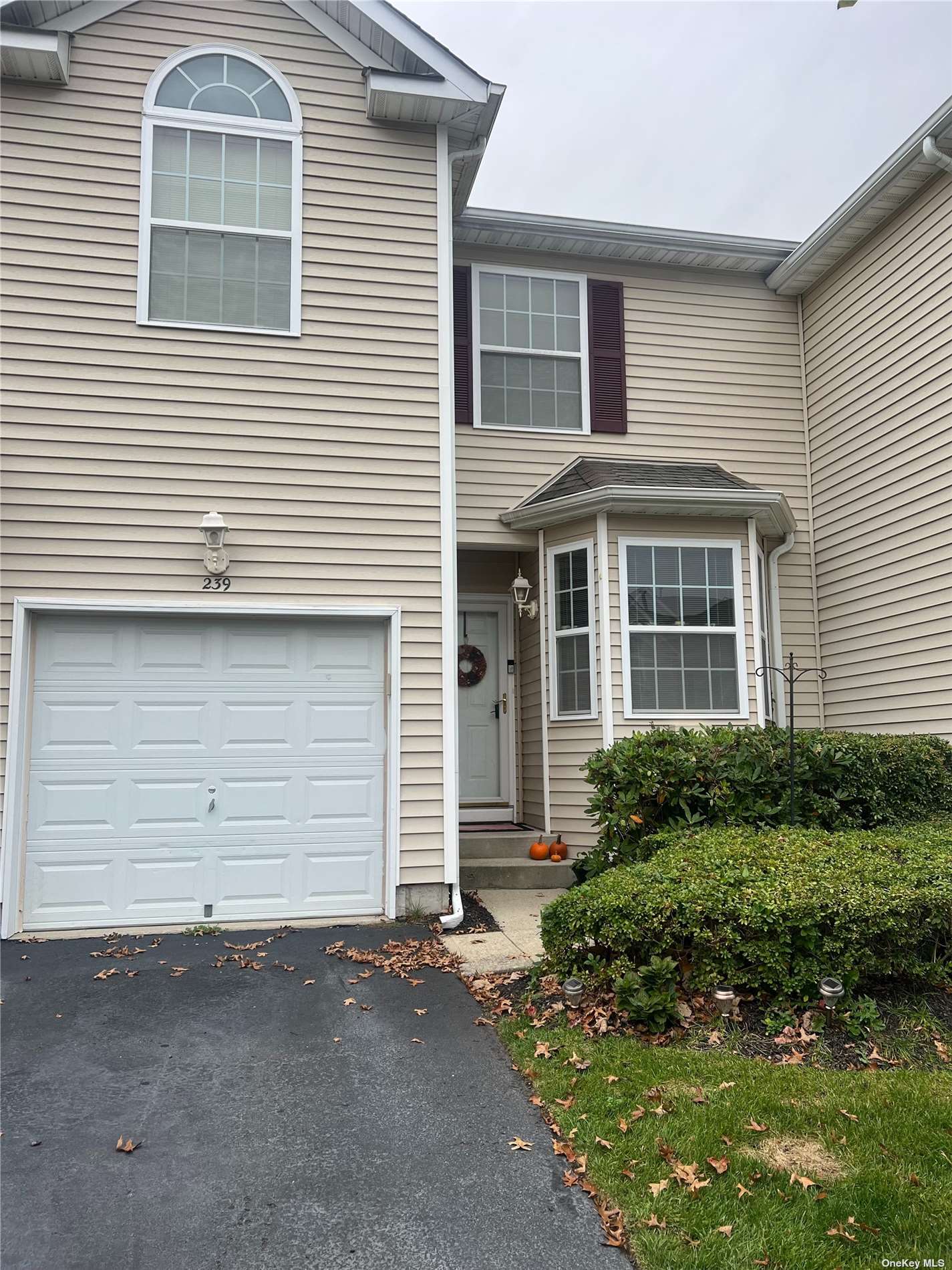 #1 photo, 239 Kettles Lane, 东长岛 Medford , NY 11763