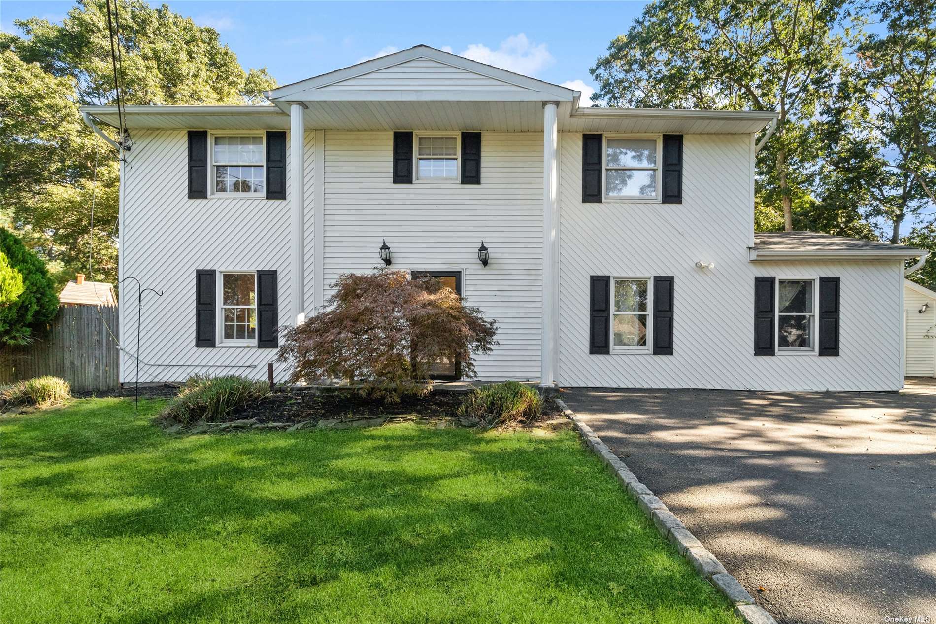 #1 photo, 45 Autumn Drive, Mount Sinai , NY 11766