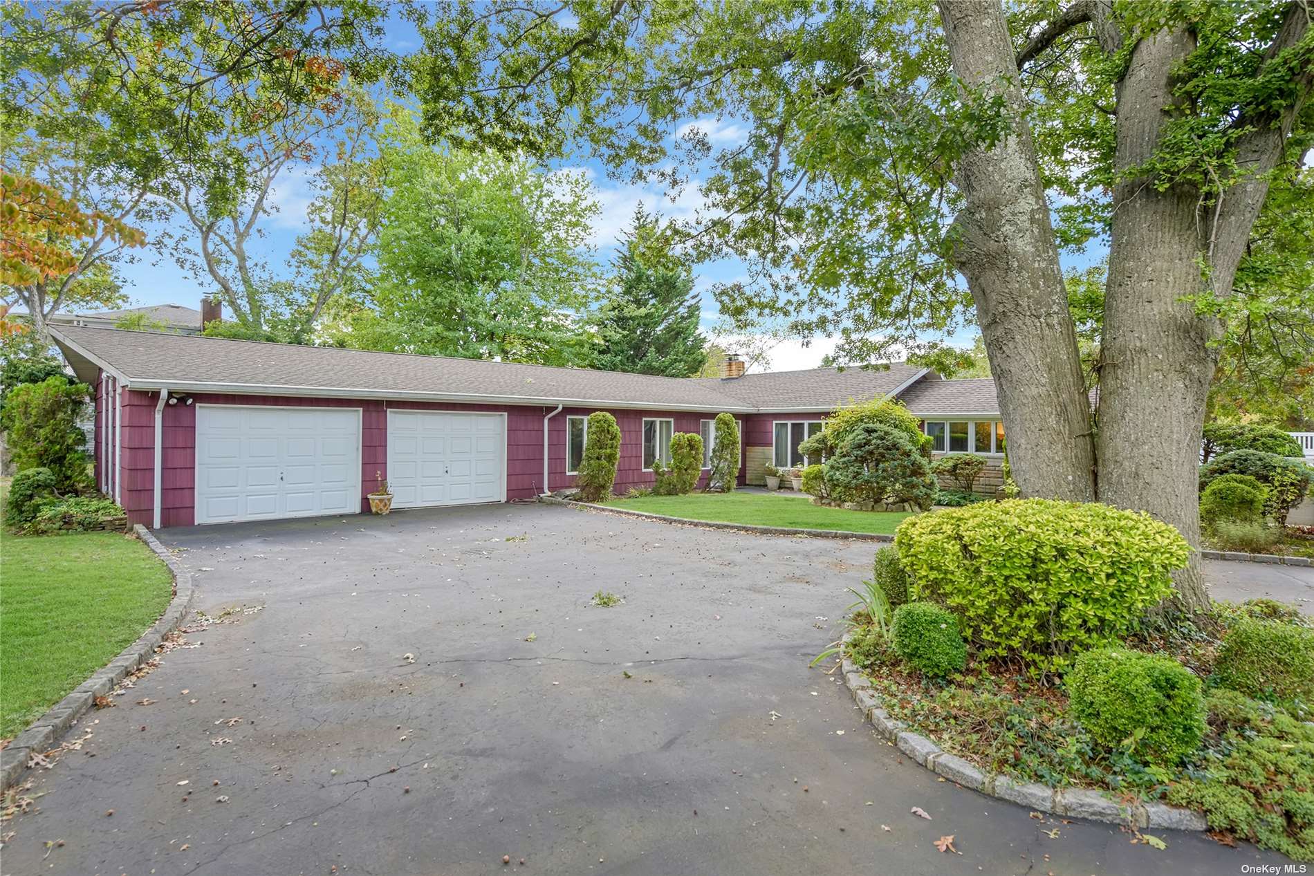 #1 photo, 314 Gillette Street, Dix Hills , NY 11746