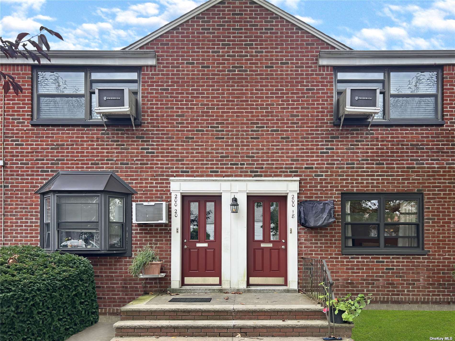 #1 photo, 200-18 17th Avenue, 皇后區 貝塞 Bayside , NY 11360