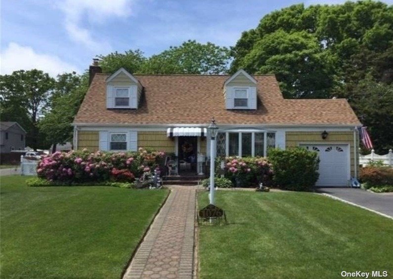 #1 photo, 1076 Carll Drive, 东长岛 海湾 Bay Shore , NY 11706