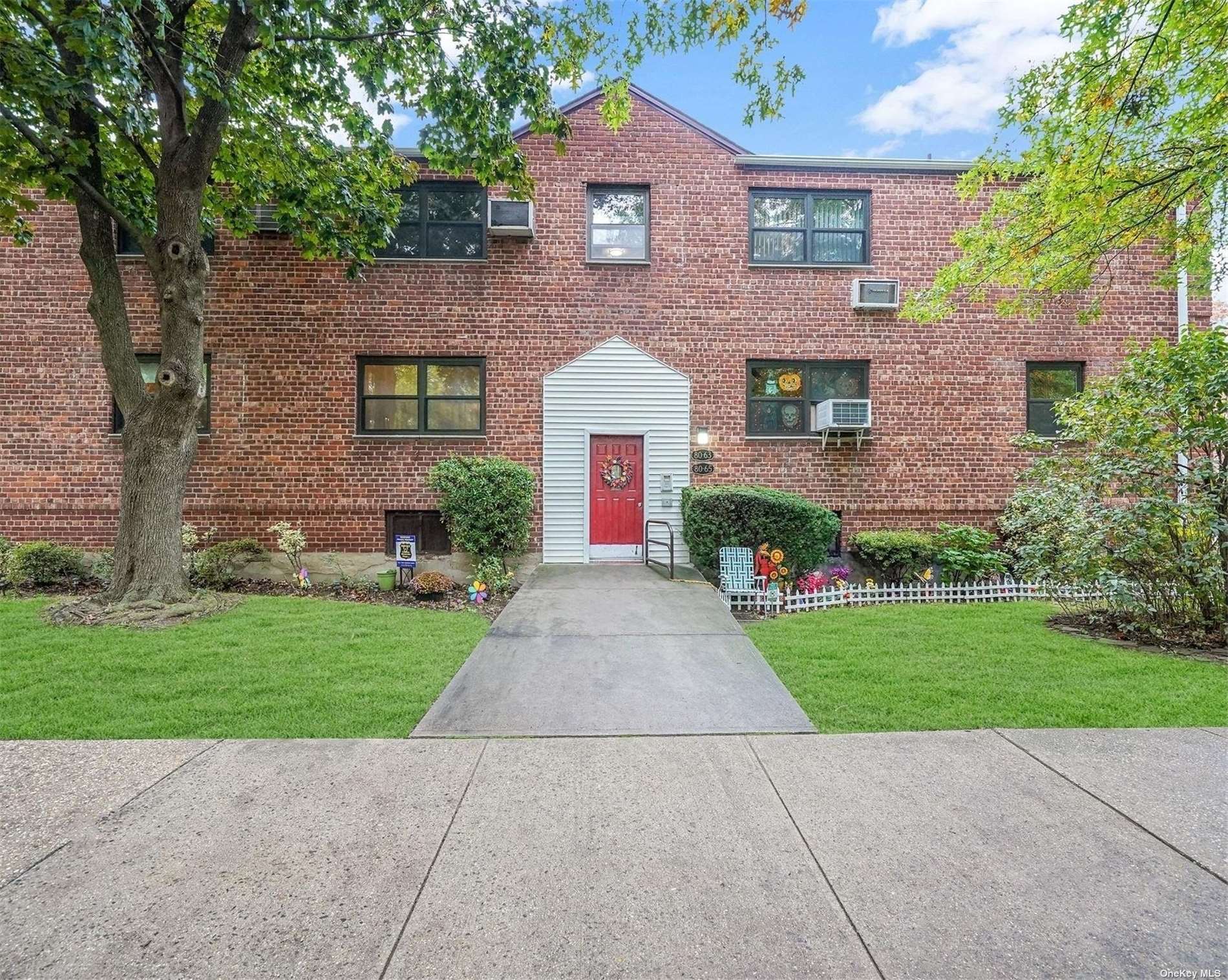 #1 photo, 80-63 Shore Parkway, 皇后区 霍华德滩 Howard Beach , NY 11414