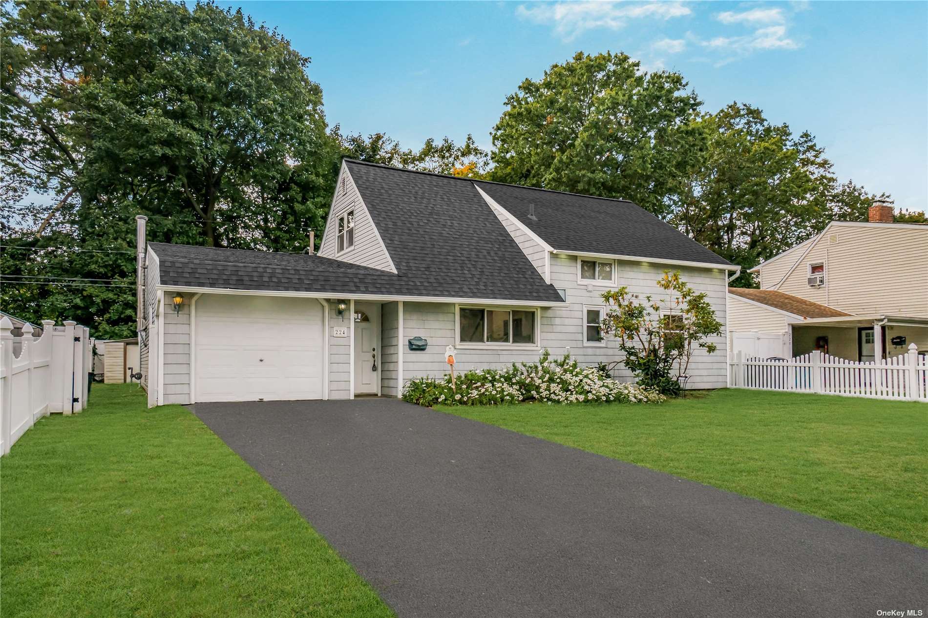 #1 photo, 224 Willowood Drive, Wantagh , NY 11793