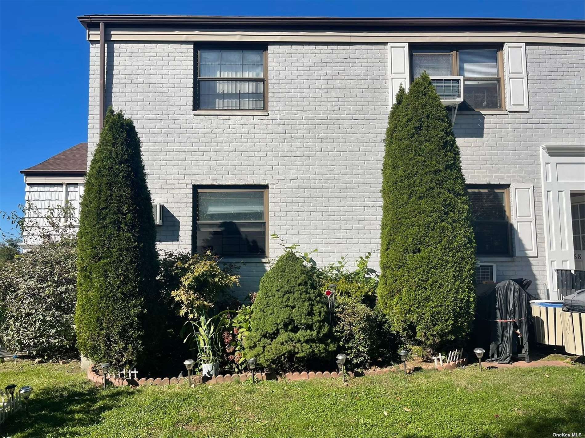 #1 photo, 68-24 136th St, Flushing , NY 11367