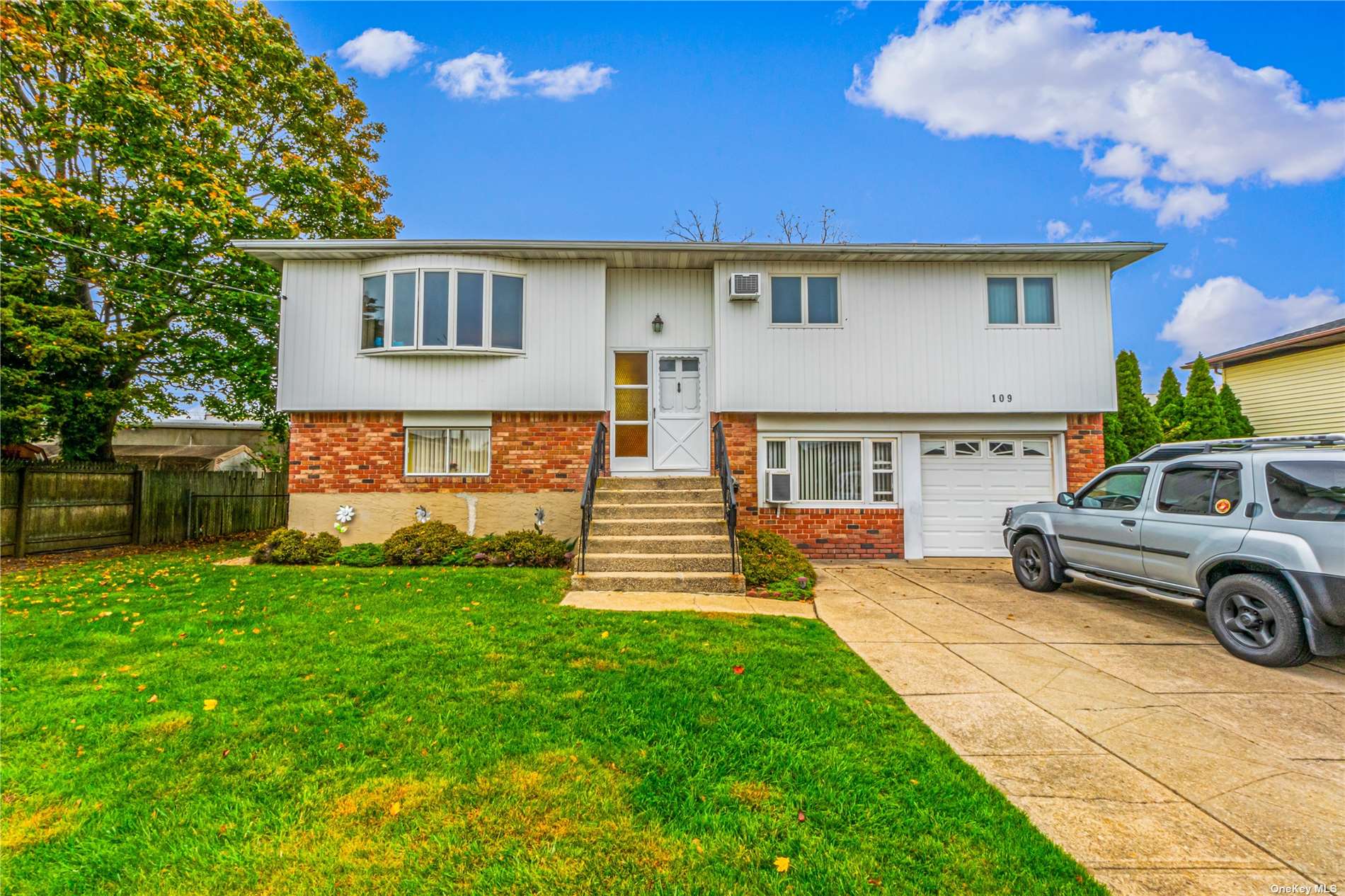 #1 photo, 109 Washington Place, 長島 Massapequa , NY 11758