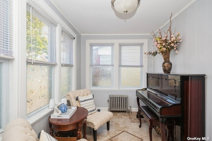 #1 photo, 112-26 209th Street, 皇后区 Queens Village , NY 11429