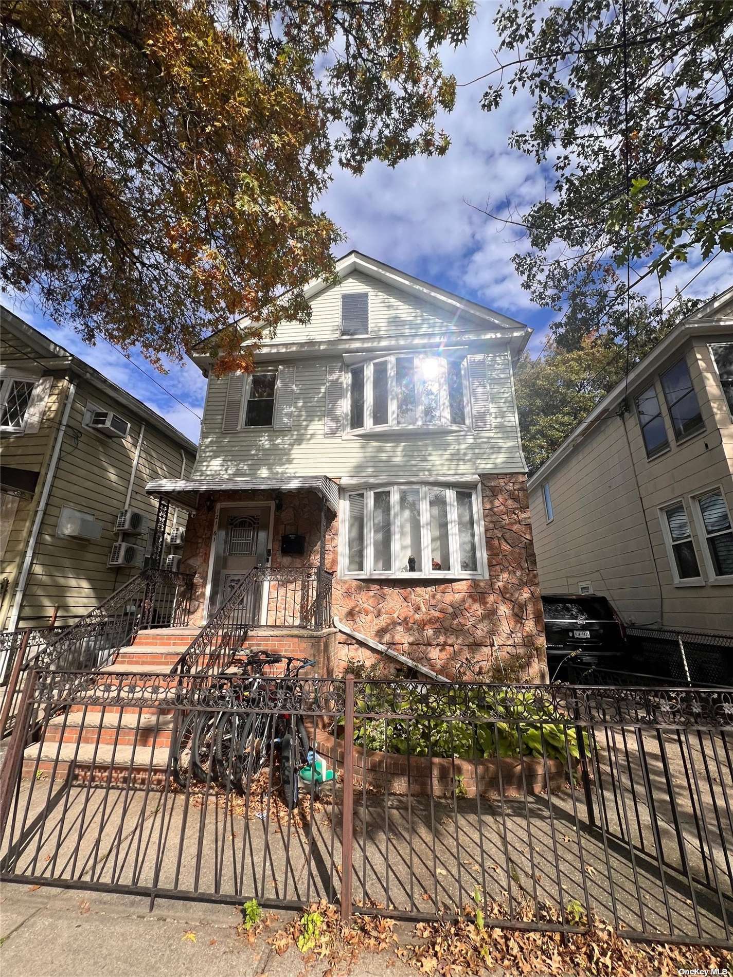 #1 photo, 121-61 6th Avenue, 皇后区 大学点 College Point , NY 11356