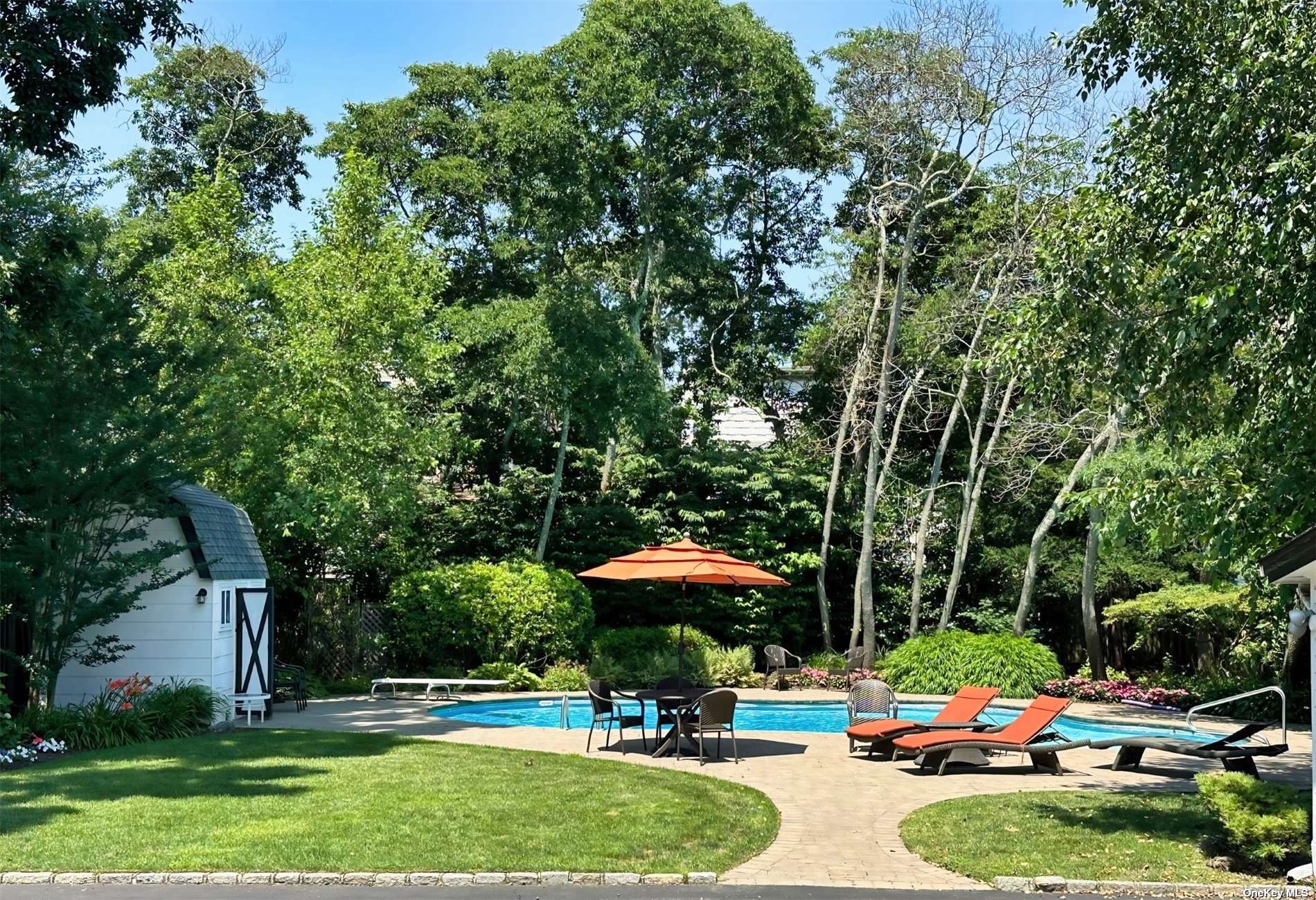 #1 photo, 264 Hempstead Avenue, 长岛 Rockville Centre , NY 11570