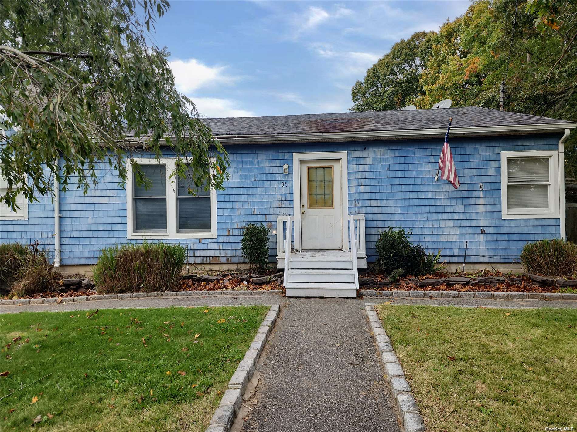 #1 photo, 35 Arrowhead Drive, 东长岛 Shirley , NY 11967