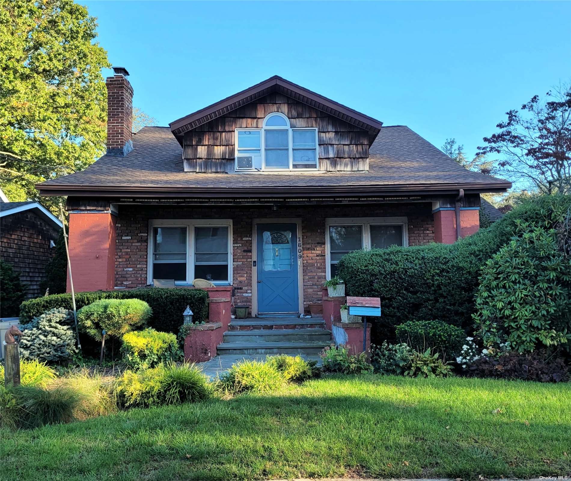 #1 photo, 1609 Nelson Court, 长岛 Hewlett , NY 11557