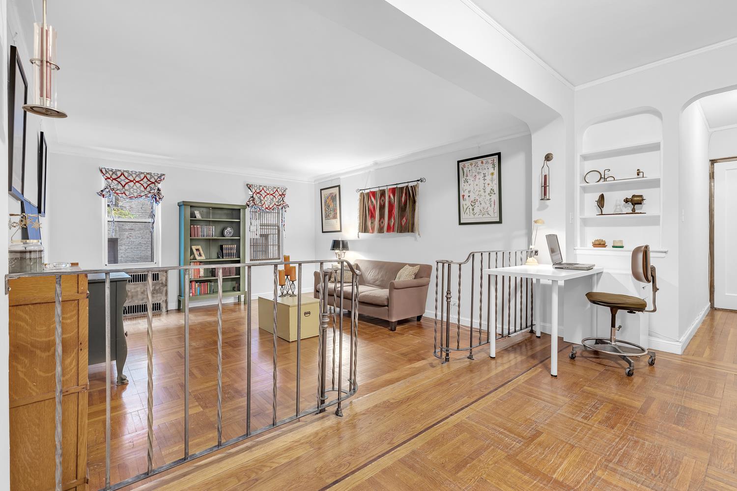 #1 photo, 30 BOGARDUS Place, 北曼哈顿 Fort George , NY 10040