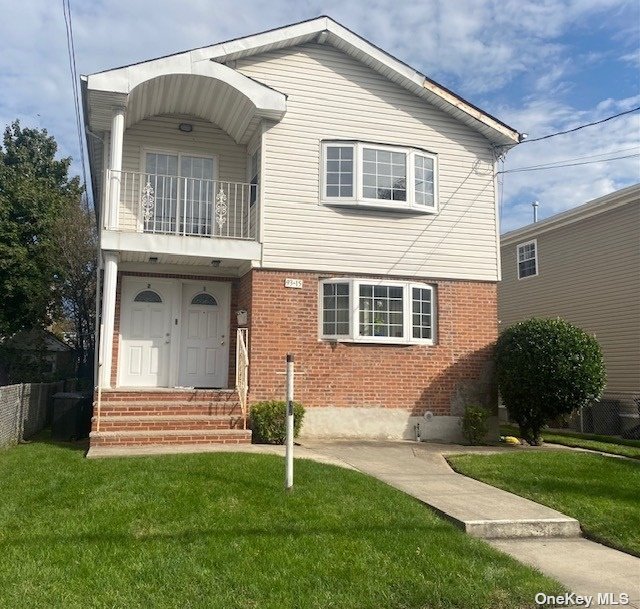 #1 photo, 93-15 240 Street, 皇后区 Bellerose , NY 11426