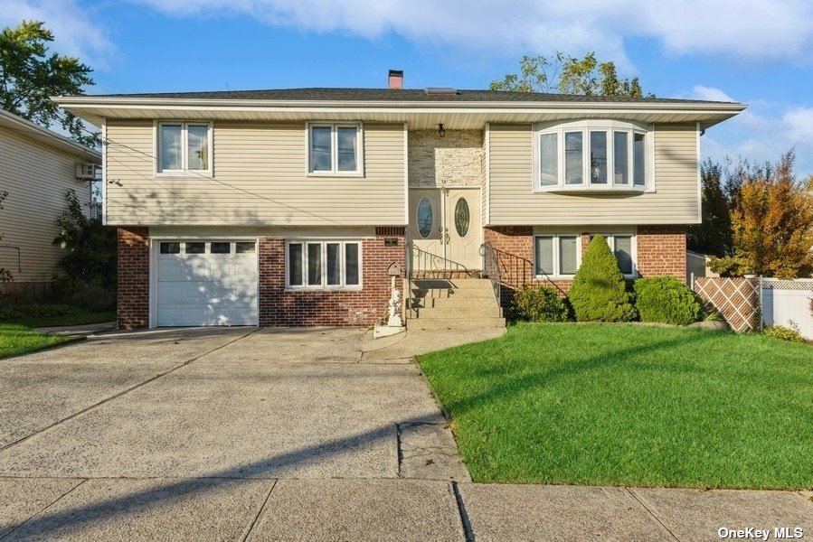 #1 photo, 6 Edna Avenue, מחוז נסאו Bethpage , NY 11714