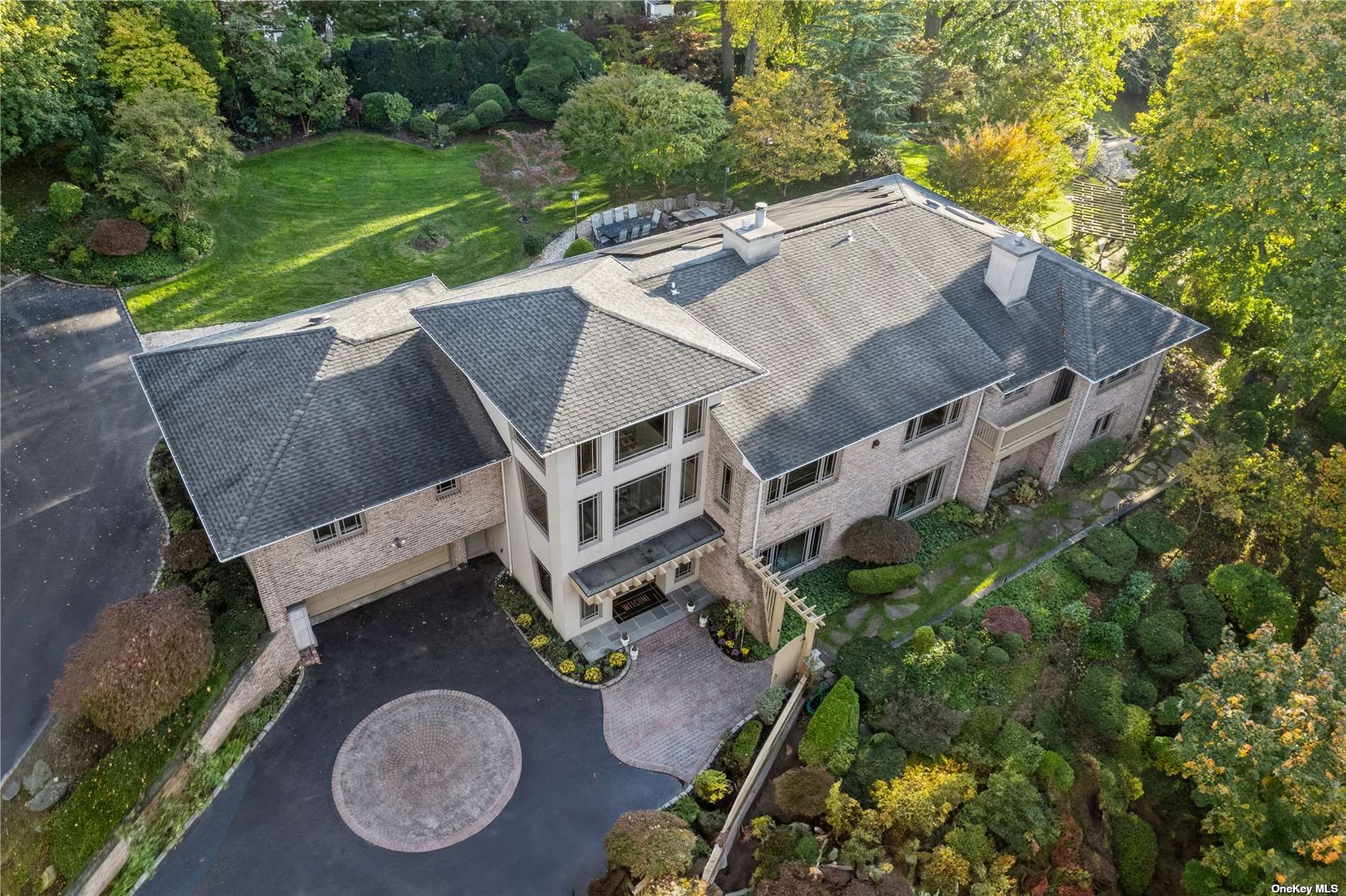 #1 photo, 8 Lake Road, Great Neck , NY 11020