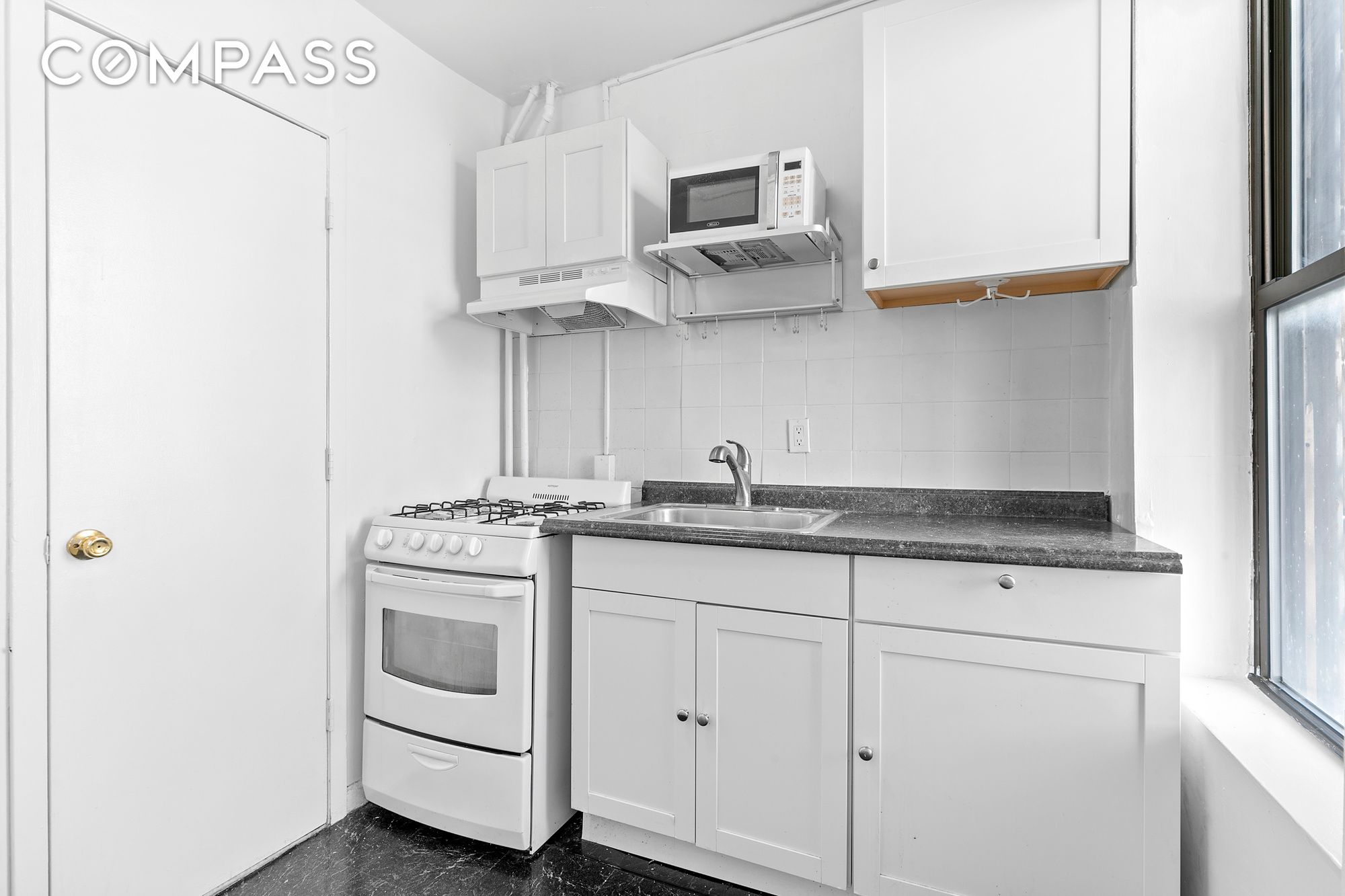 #1 photo, 731 9th Avenue, 曼哈顿 中城西区 Hell's Kitchen , NY 10019