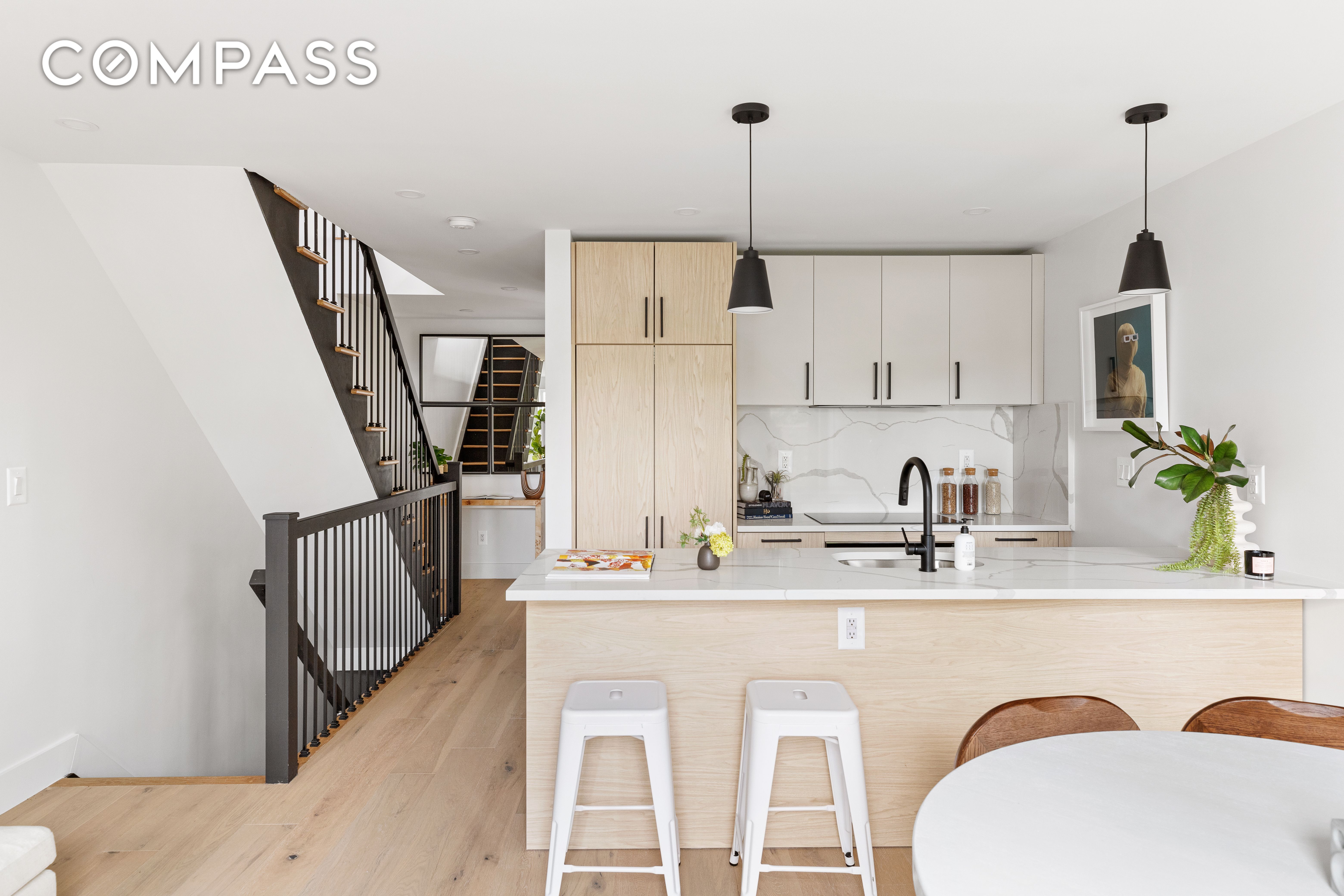 #1 photo, 303 Van Brunt Street 1, 布鲁克林 Red Hook , NY 11231