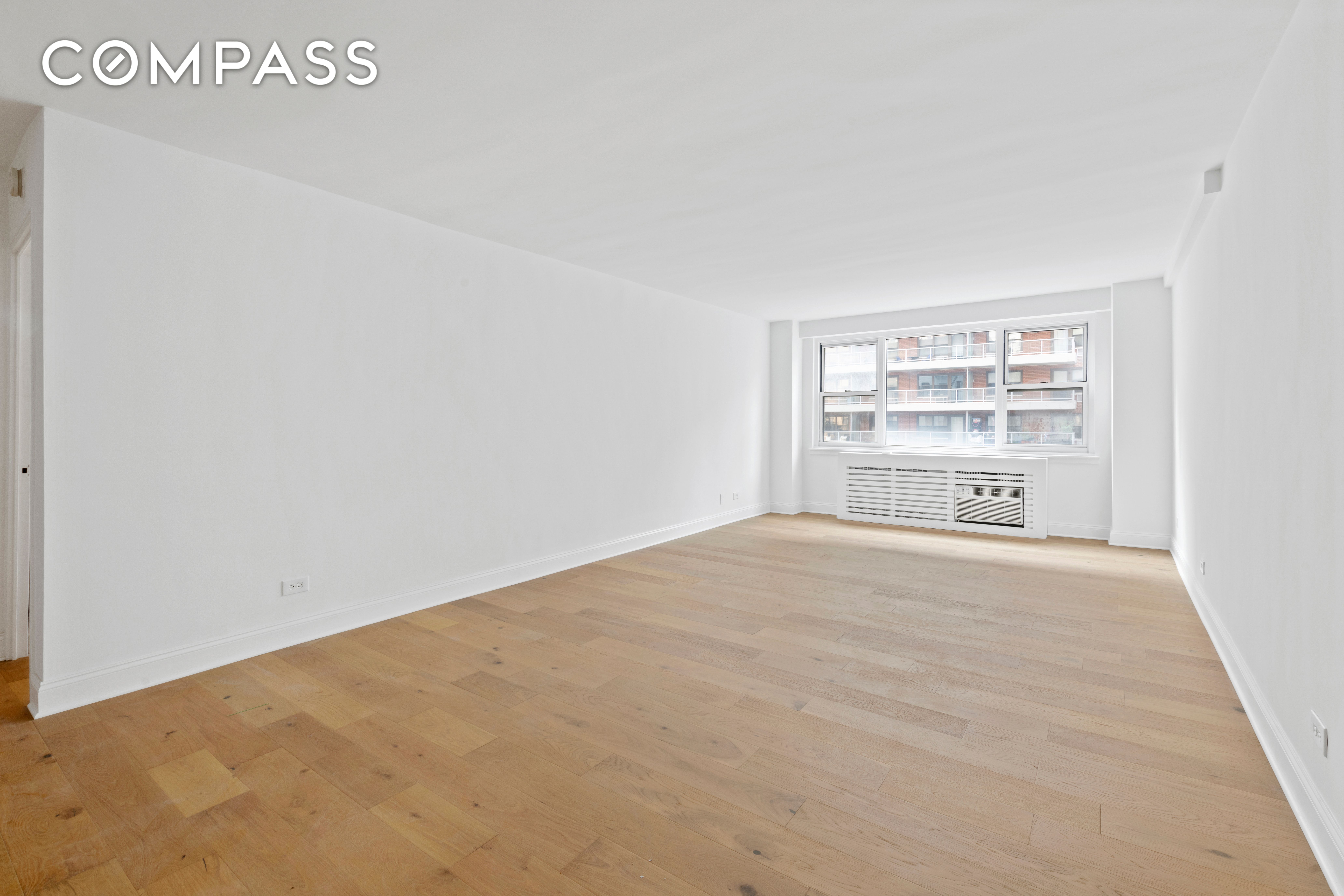 #1 photo, 233 E 70th Street, 曼哈顿 上东城 Lenox Hill , NY 10021