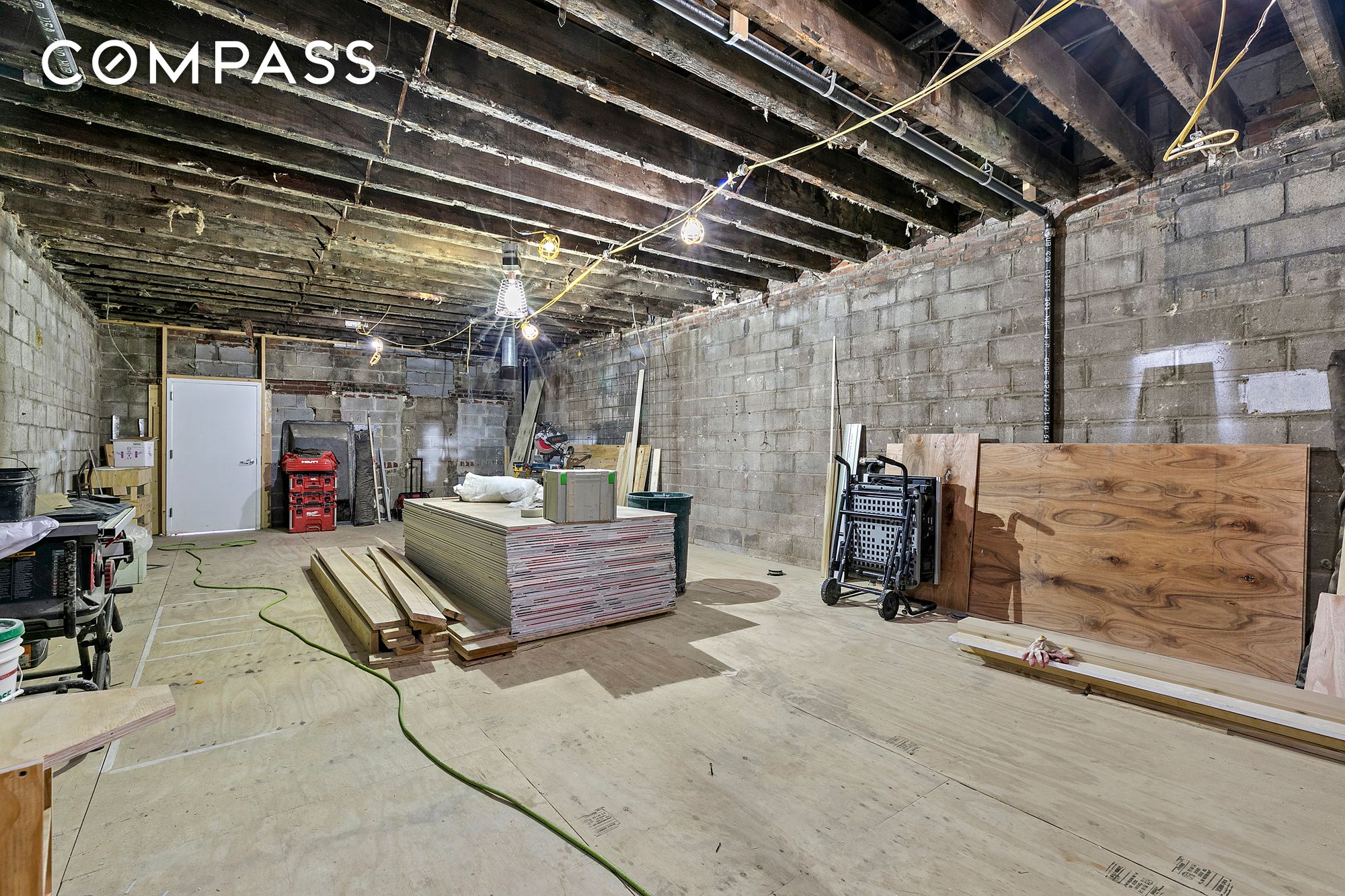 #1 photo, 216 E 117th Street, 曼哈顿 东哈莱姆区 East Harlem , NY 10035