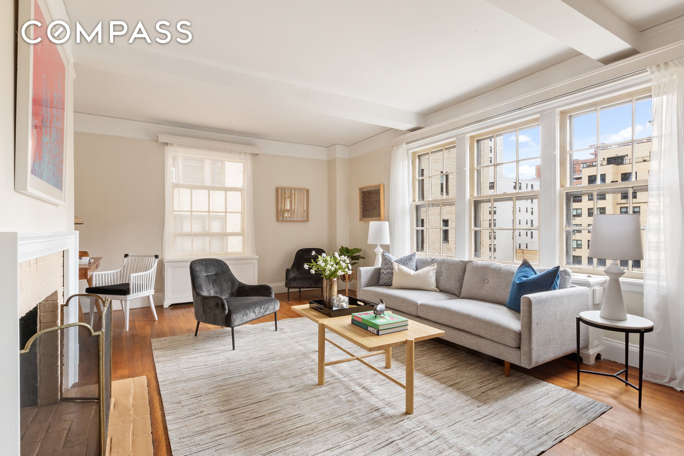 #1 photo, 333 E 68th Street, Lenox Hill , NY 10065