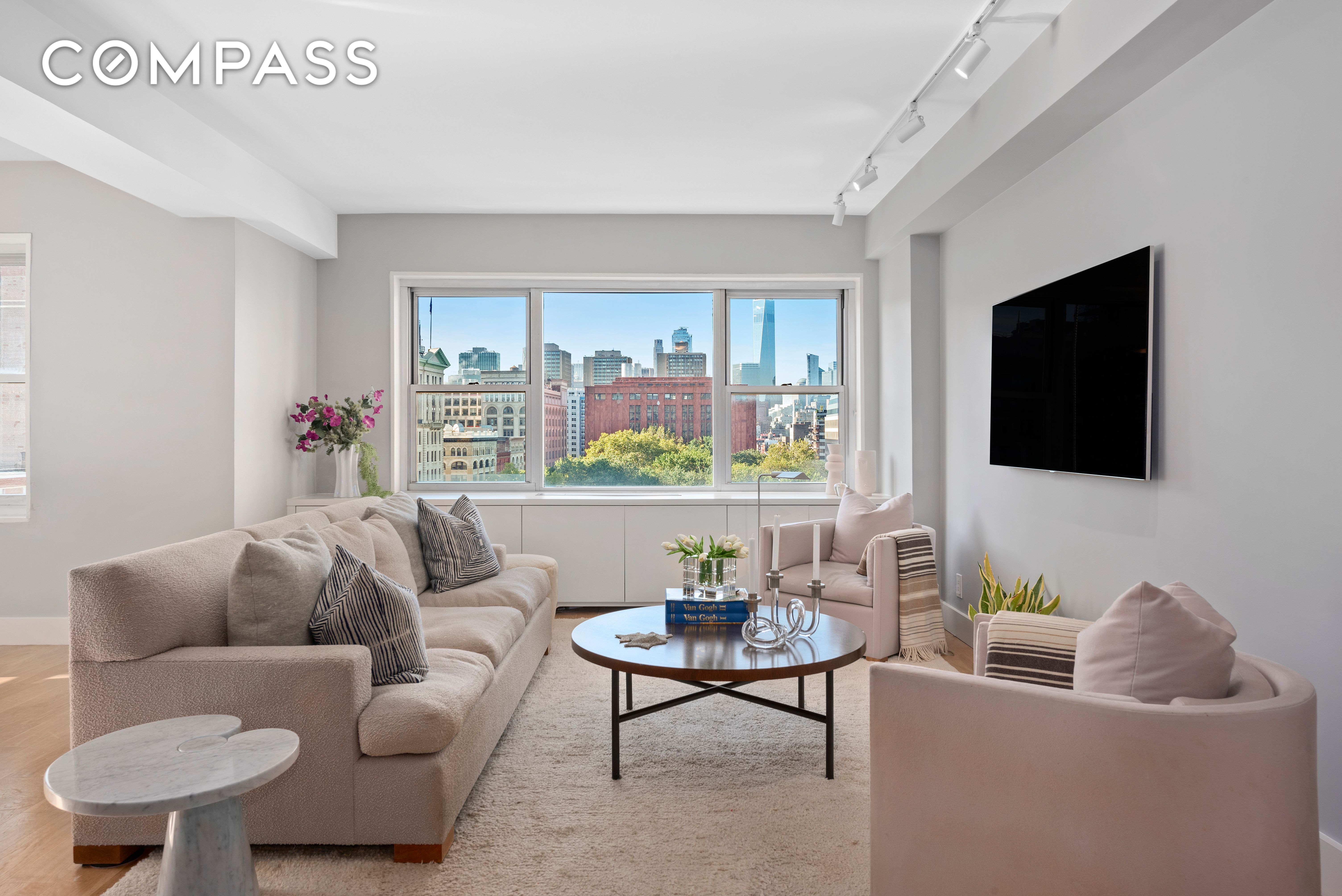 #1 photo, 20 E 9th Street, 曼哈顿 格林威治村 Greenwich Village , NY 10003