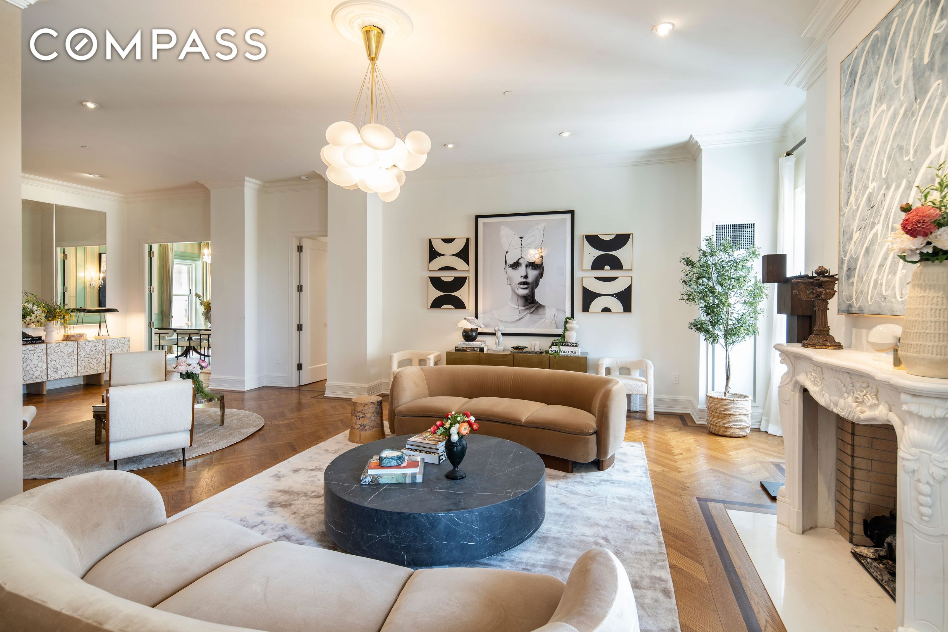 #11 photo, 1 Central Park S, マンハッタン Central Park South , NY 10019