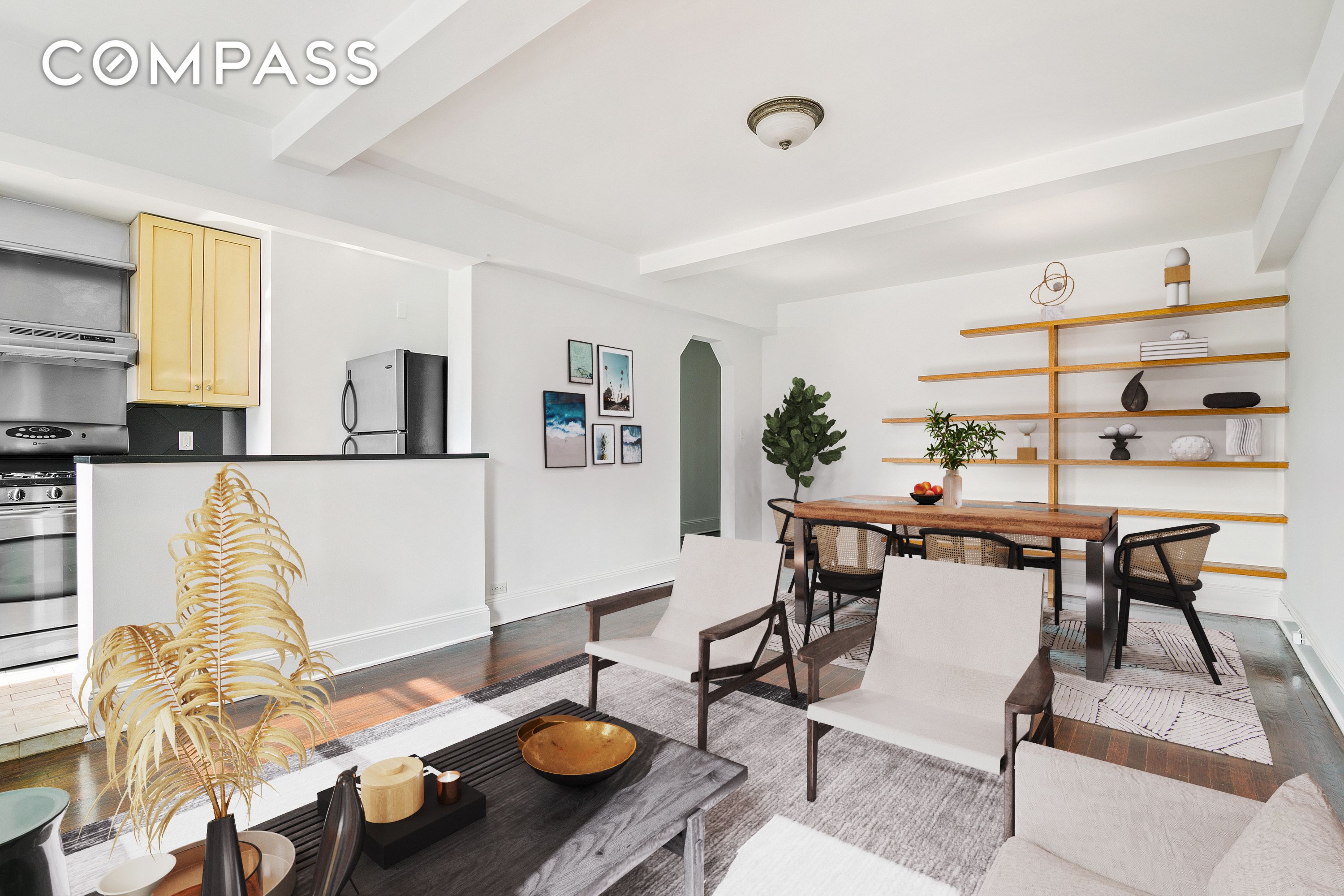 #1 photo, 300 W 23rd Street, Chelsea , NY 10011