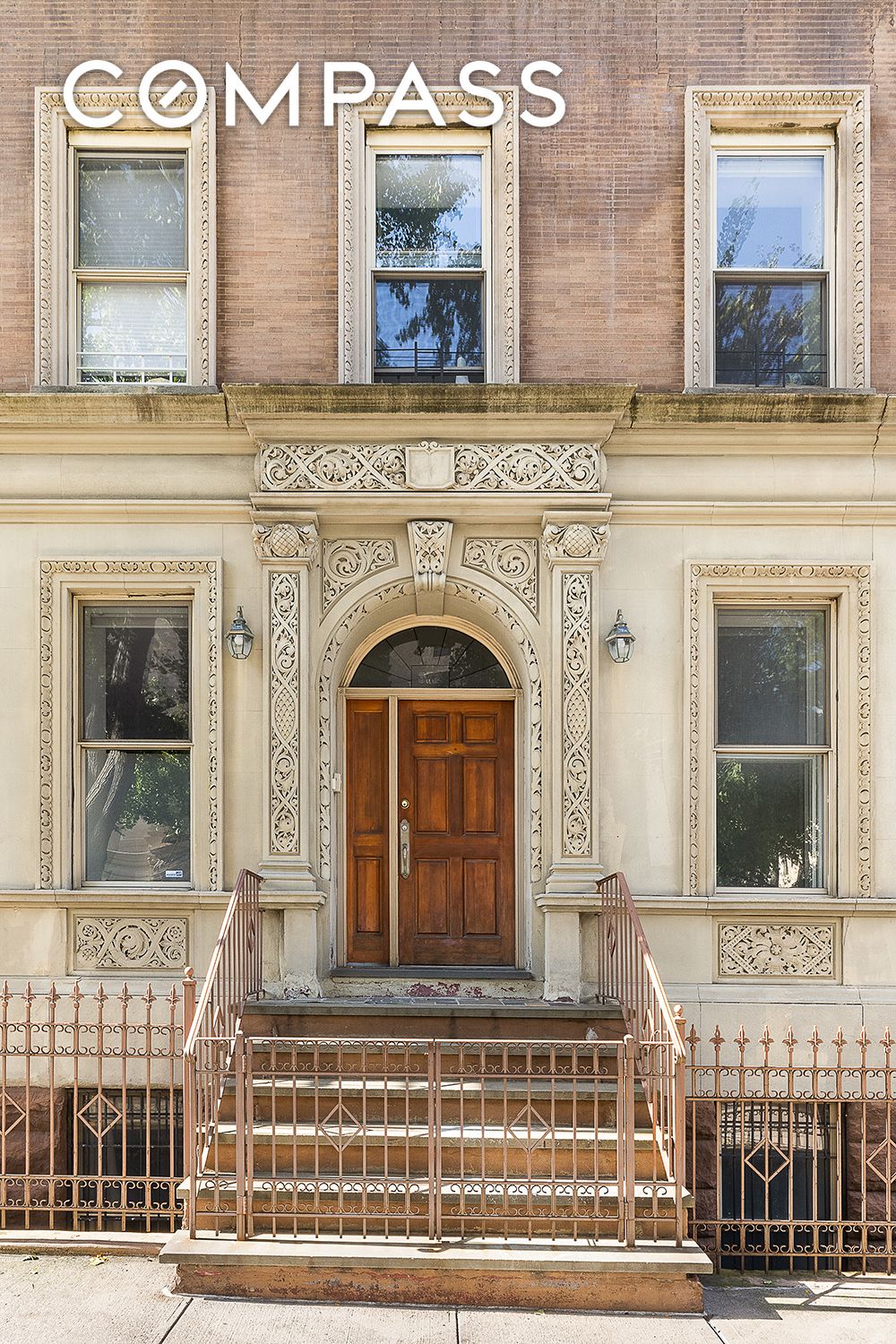 #1 photo, 372 Convent Avenue, 北曼哈顿 Hamilton Heights , NY 10031