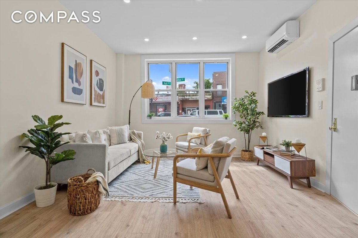 #1 photo, 3 Hull Street, 布鲁克林 Bedford-Stuyvesant , NY 11233