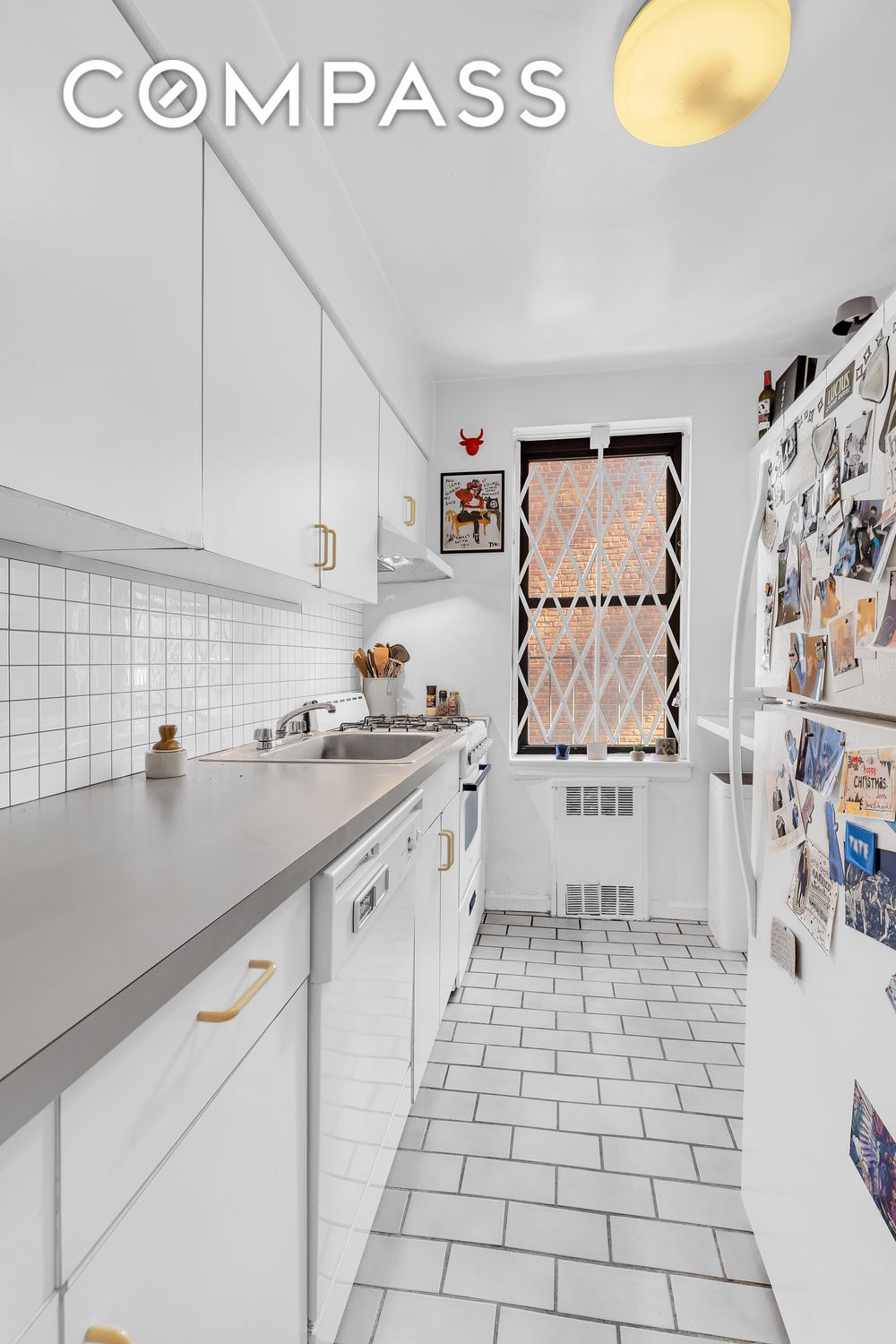 #1 photo, 50-54 E 8th Street, 曼哈顿 格林威治村 Greenwich Village , NY 10003