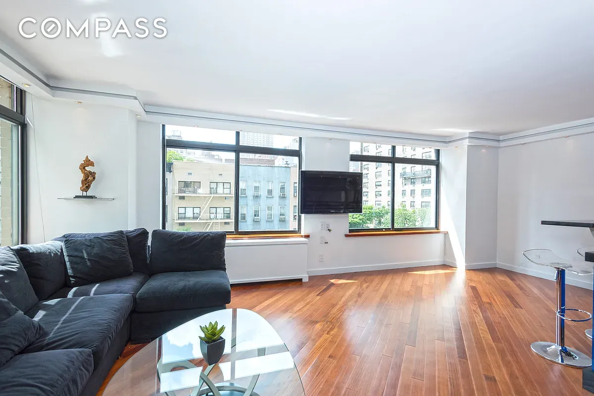 #1 photo, 400 E 70th Street, 曼哈顿 上东城 Upper East Side , NY 10021