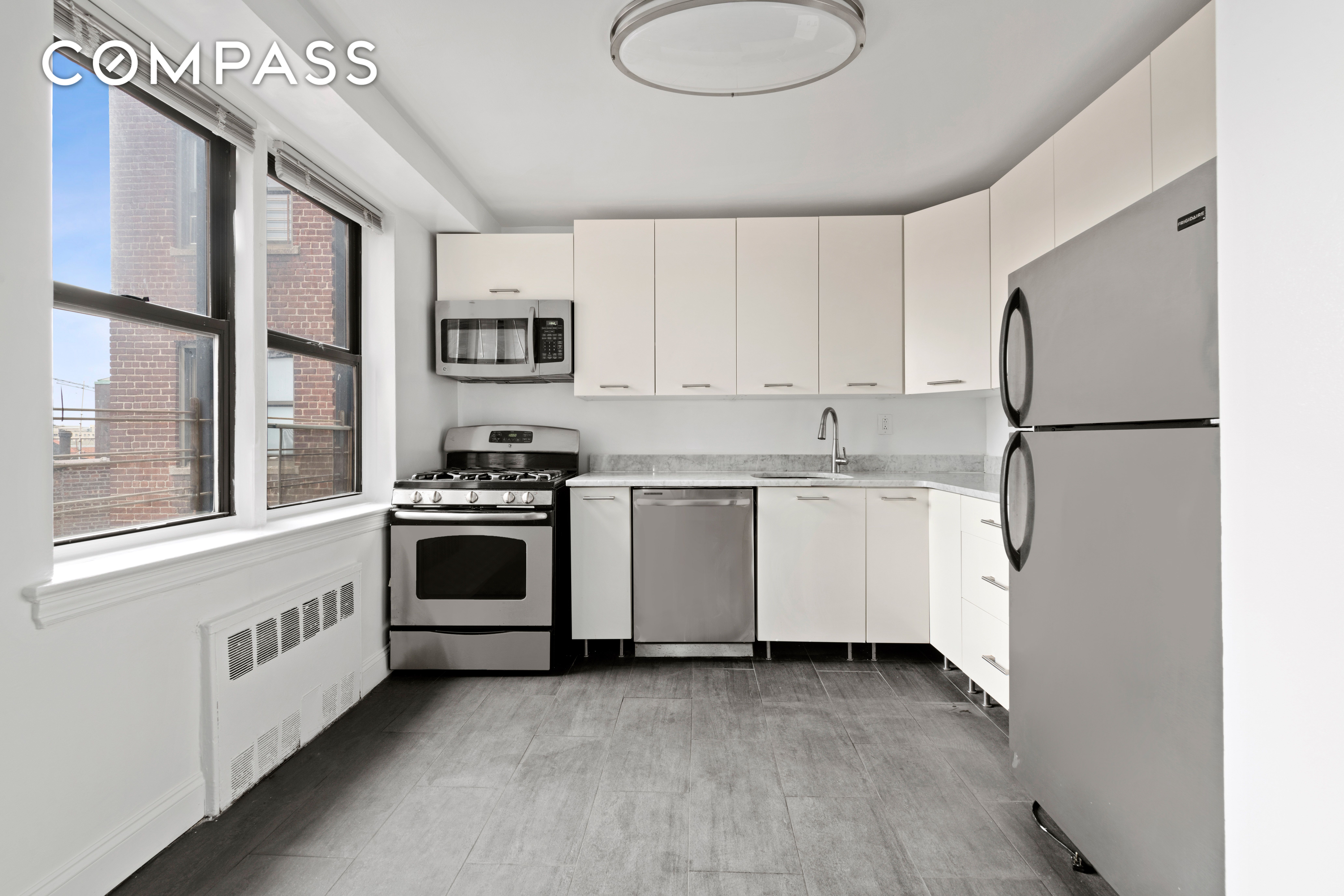 #1 photo, 2866 Marion Avenue, 布朗士 Bedford Park , NY 10458