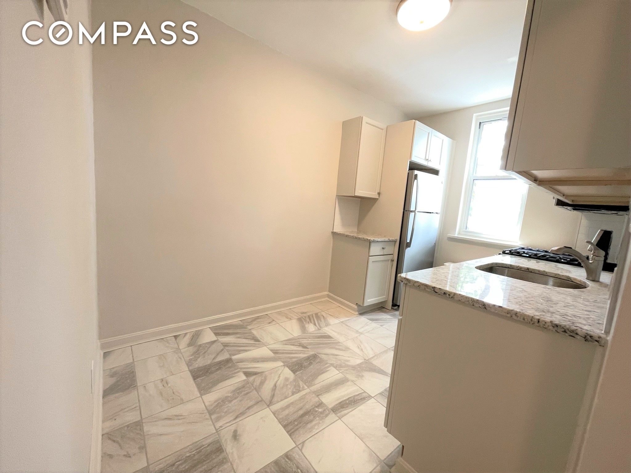 #1 photo, 60-20 Fresh Pond Road, 皇后区 麦斯佩斯 Maspeth , NY 11378