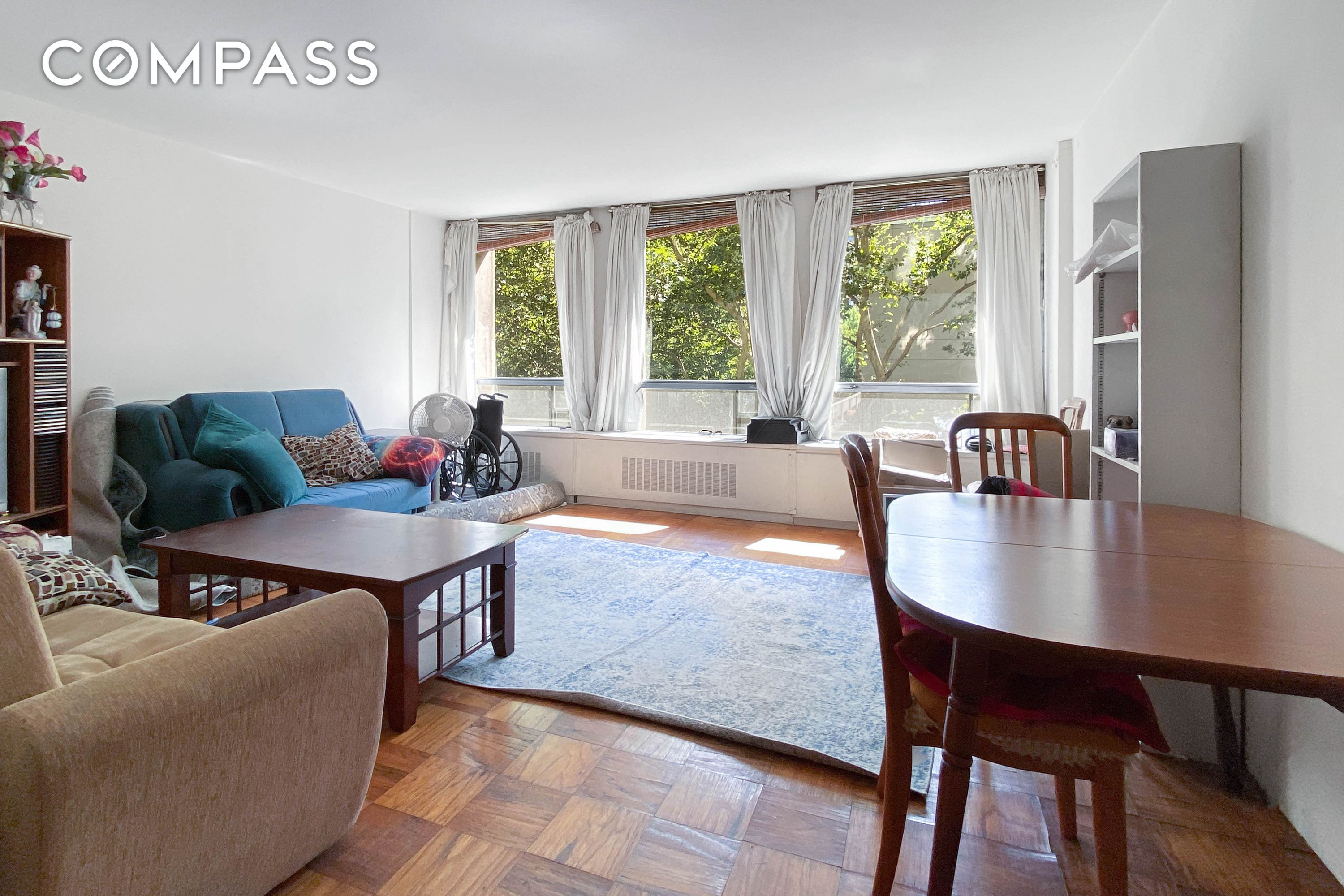 #1 photo, 300 E 33rd Street, 曼哈顿 基普斯湾 Kips Bay , NY 10016