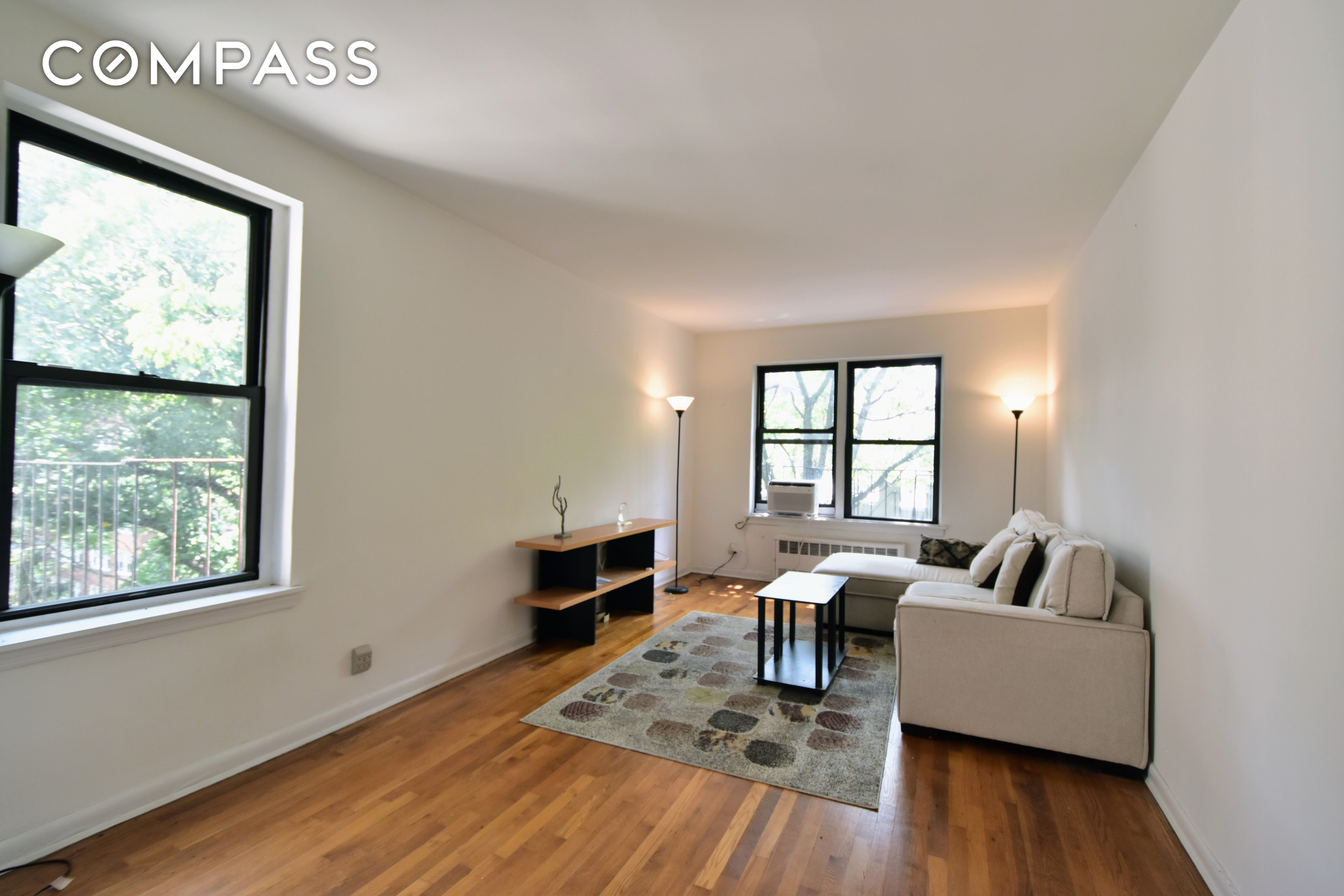#1 photo, 512 E 83rd Street, 曼哈顿 上东城 Upper East Side , NY 10028