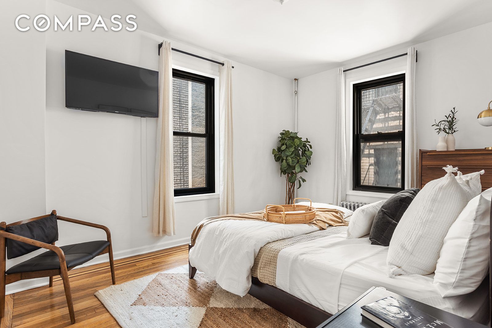 #1 photo, 345 Montgomery Street, 布鲁克林 Crown Heights , NY 11225