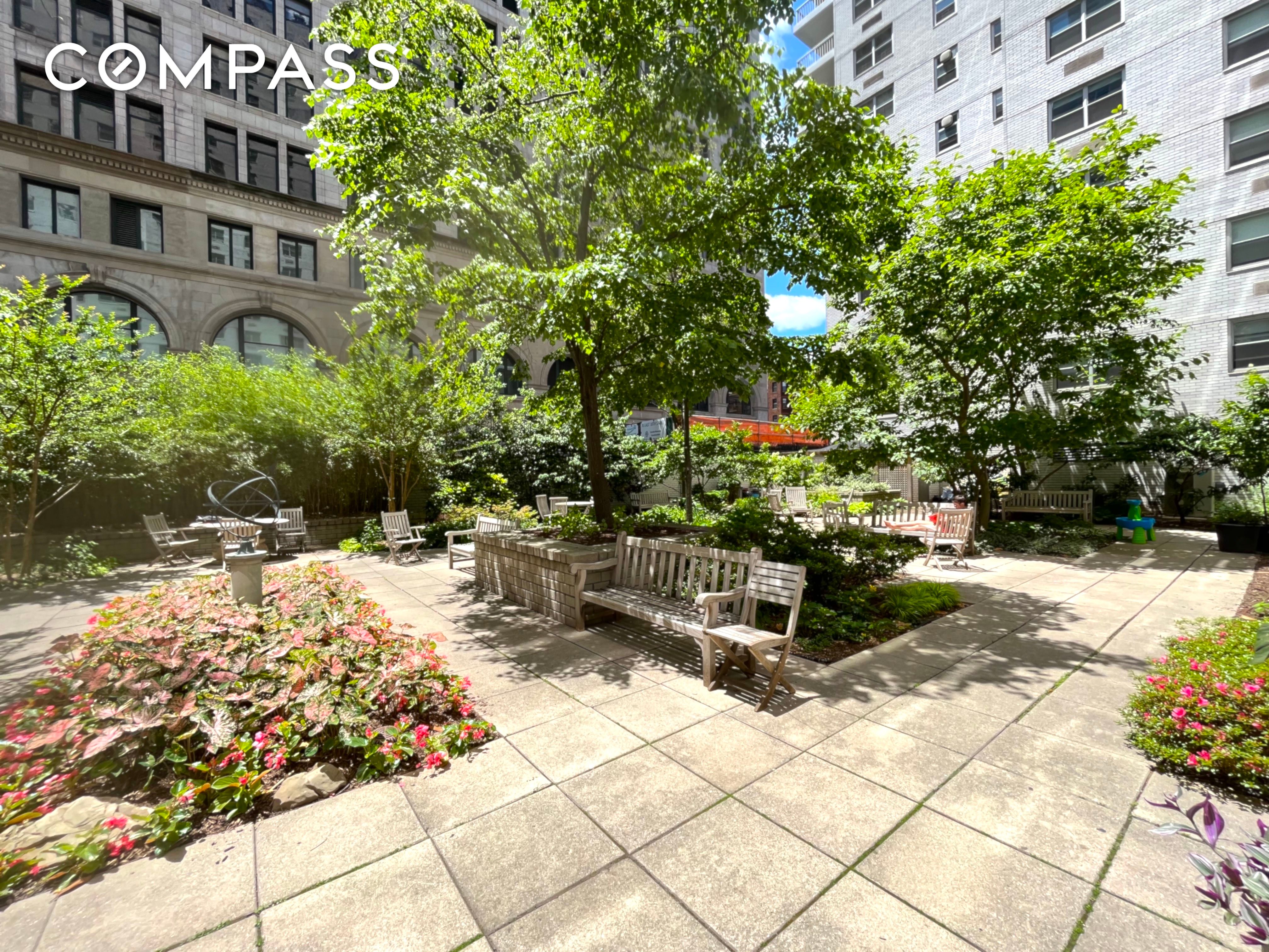 #1 photo, 70 E 10th Street, 曼哈顿 格林威治村 Greenwich Village , NY 10003