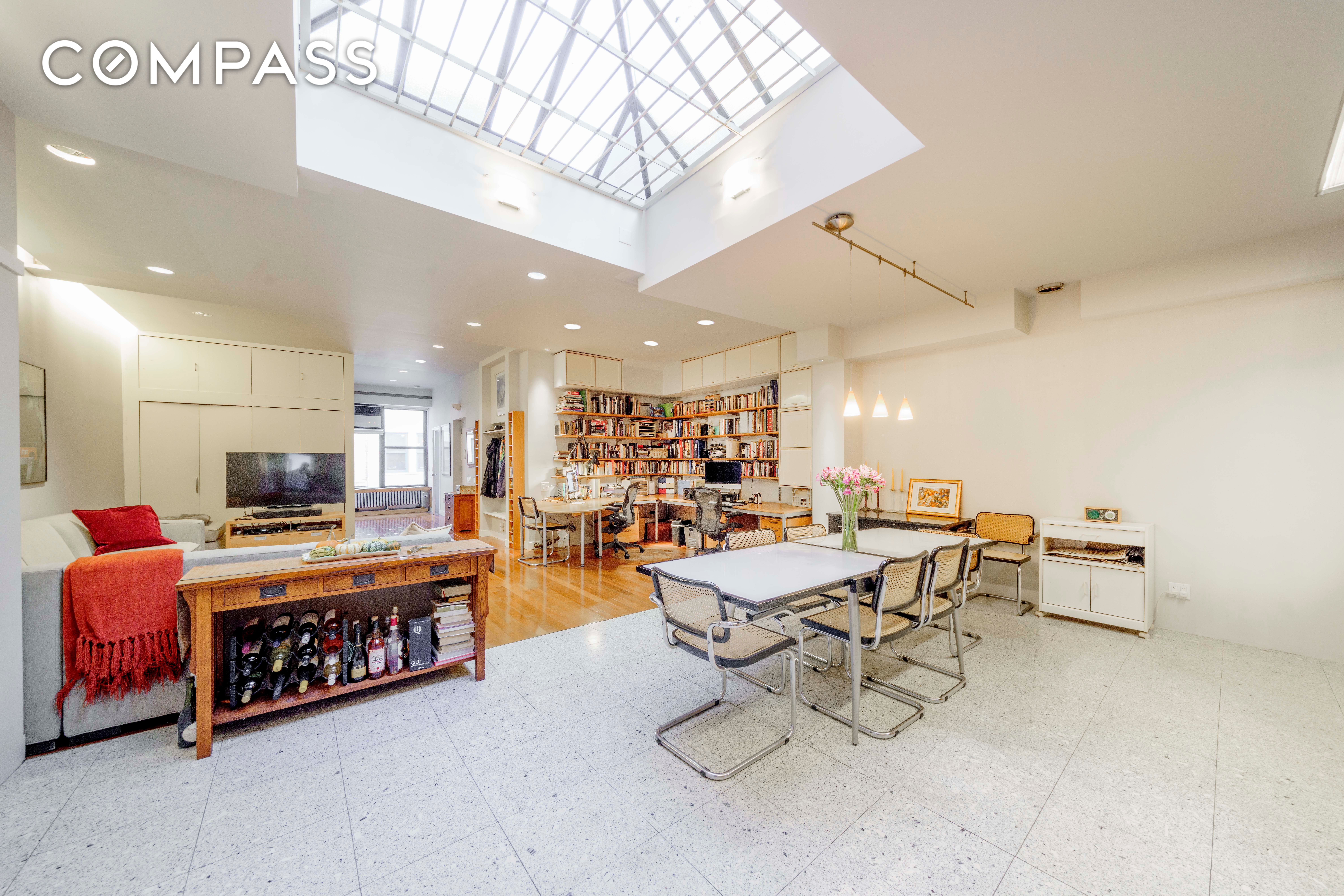 #1 photo, 11 W 18th Street, 曼哈顿 切尔西 Flatiron , NY 10011