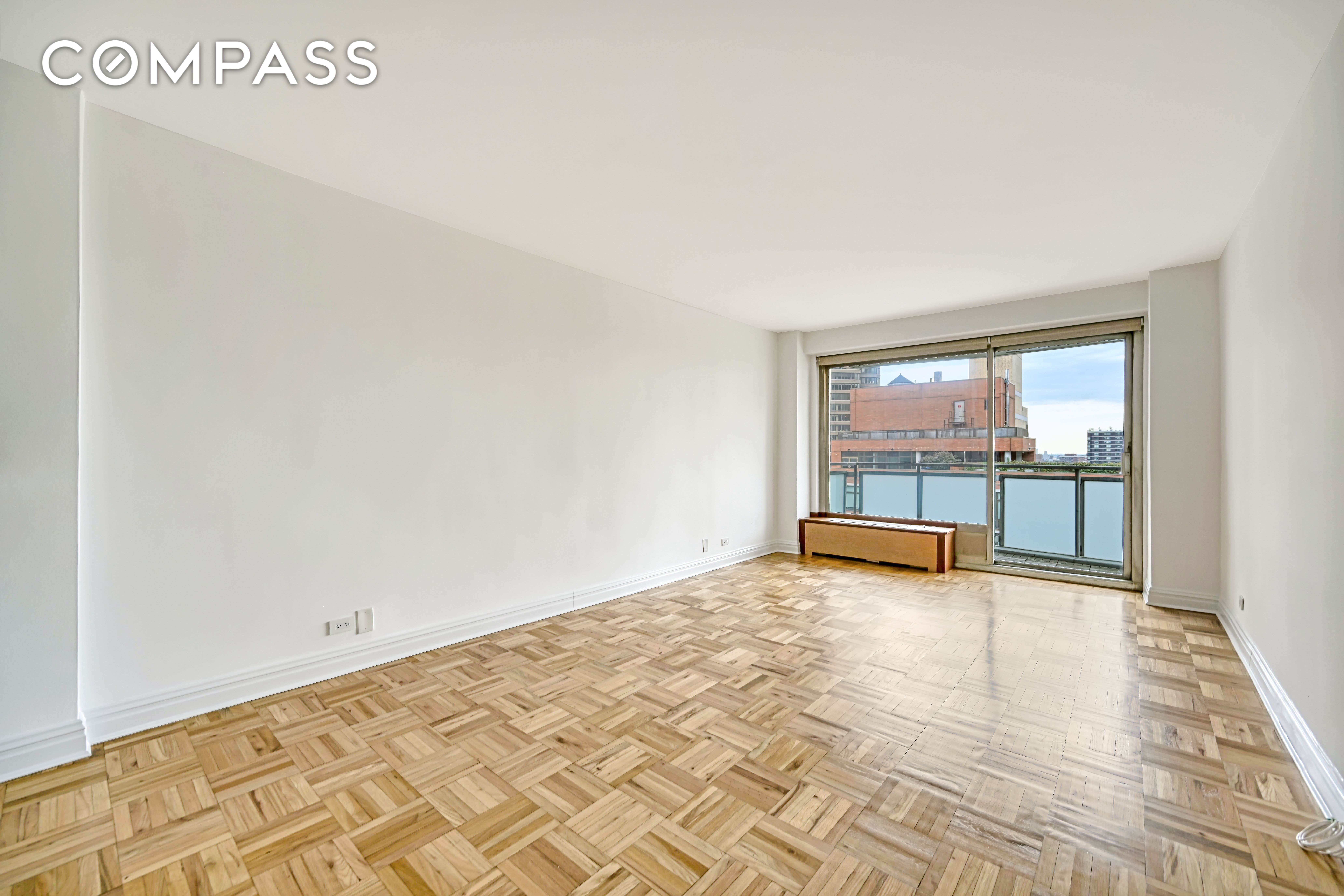 #1 photo, 300 E 40th Street, 曼哈顿 中城东美利山 Murray Hill , NY 10016