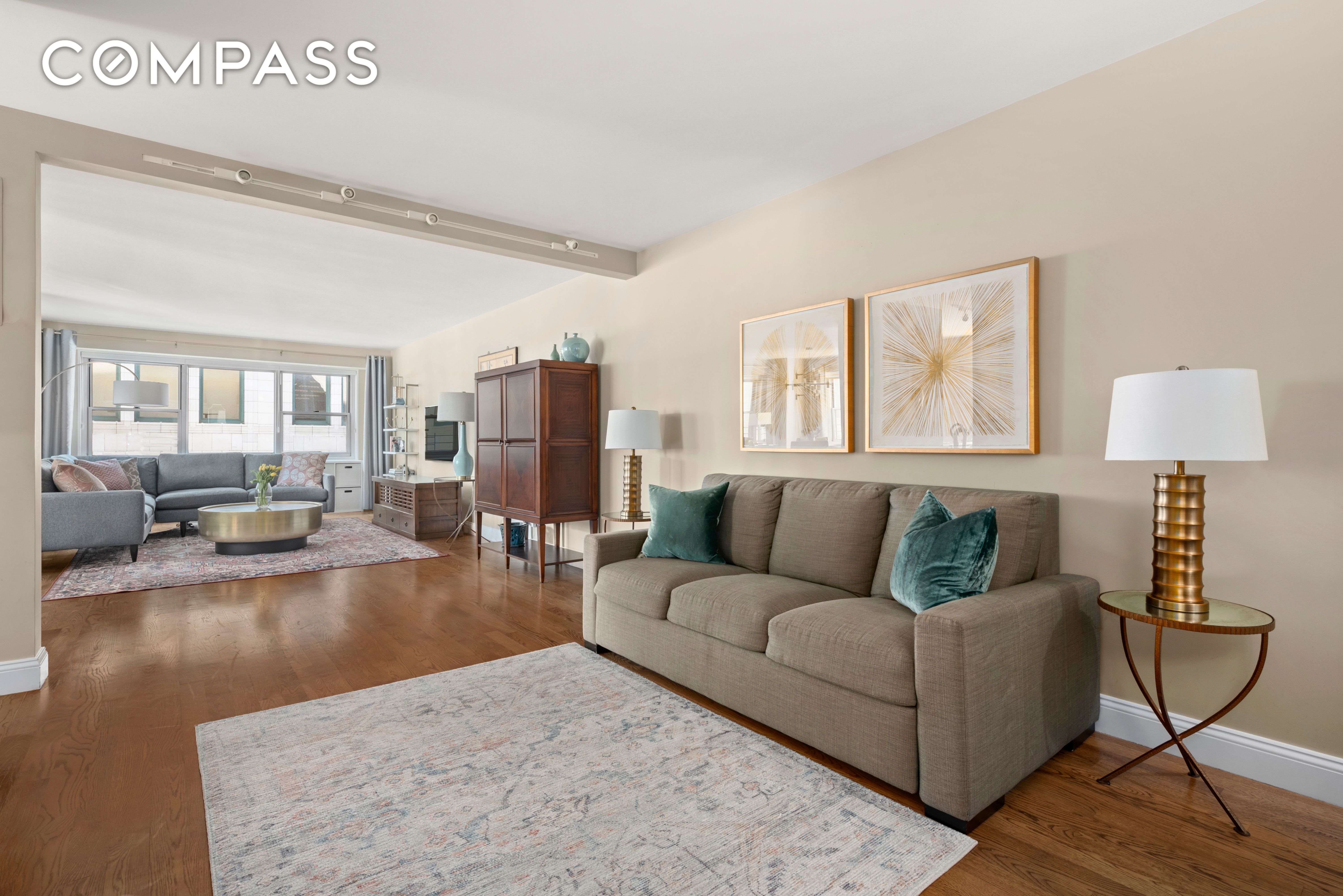 #1 photo, 70 E 10th Street, 曼哈顿 格林威治村 Greenwich Village , NY 10003