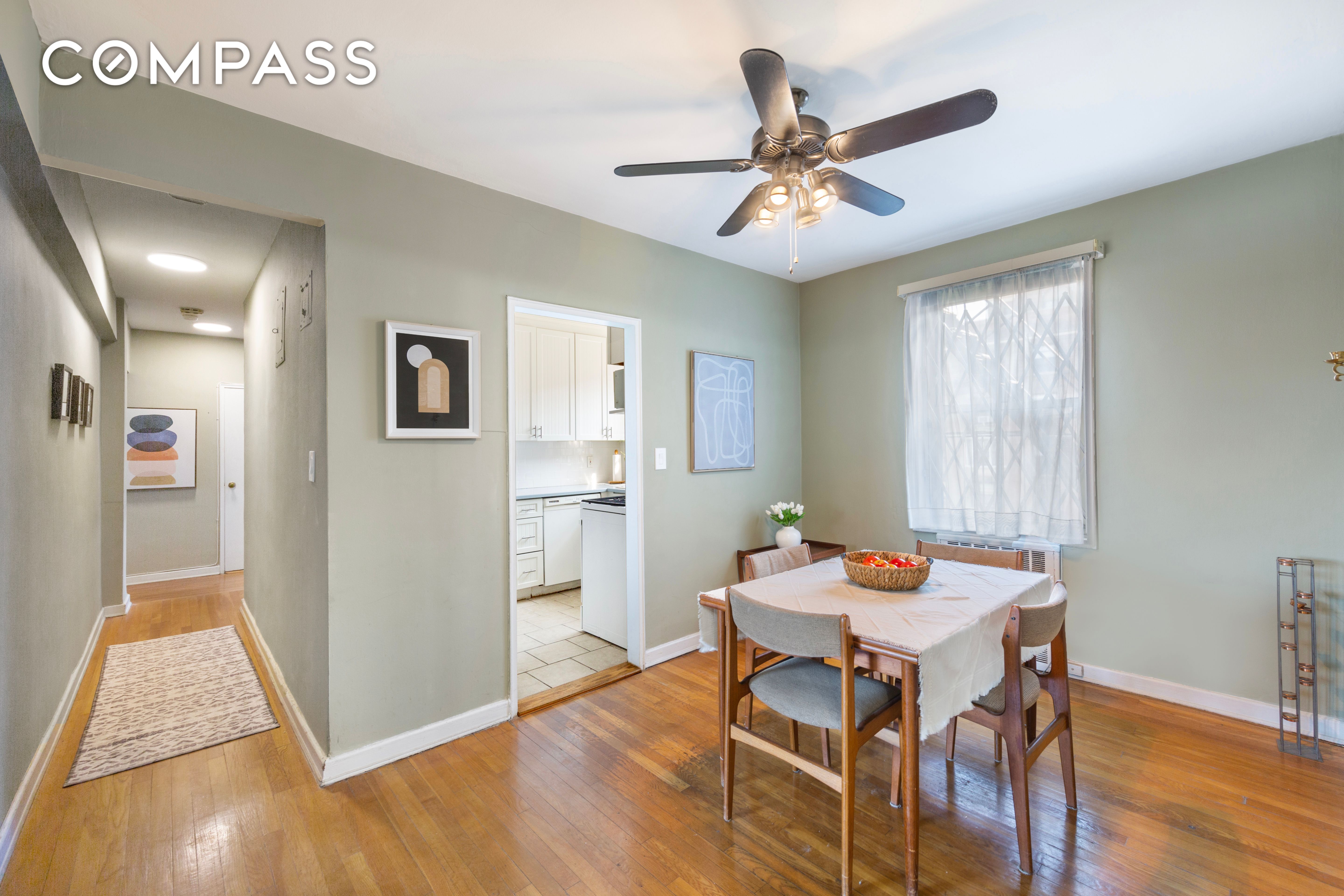 #1 photo, 68-61 Yellowstone Boulevard, 皇后区 森林小丘 Forest Hills , NY 11375