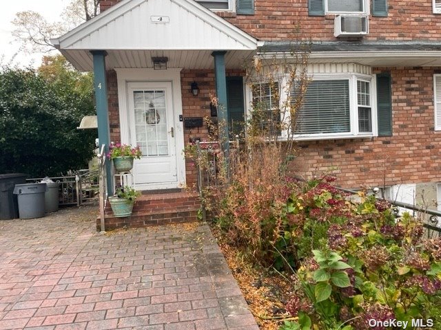 #1 photo, 4 Third Avenue, 长岛 华盛顿港 Port Washington , NY 11050