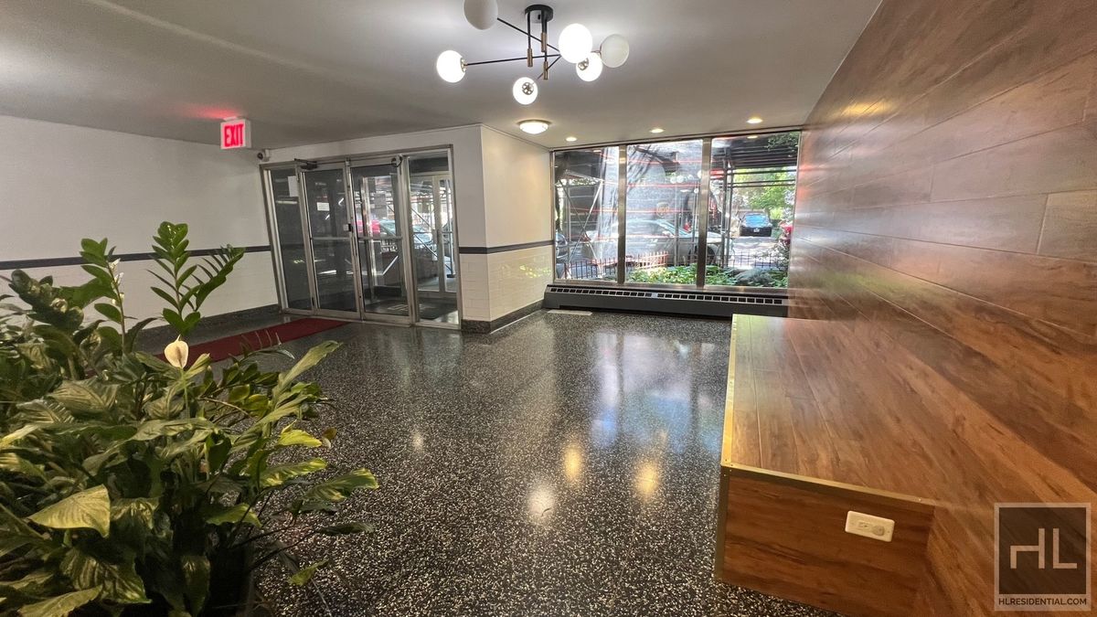 #13 photo, 390 Rugby Road, ブルックリン区 Ditmas Park , NY 11226