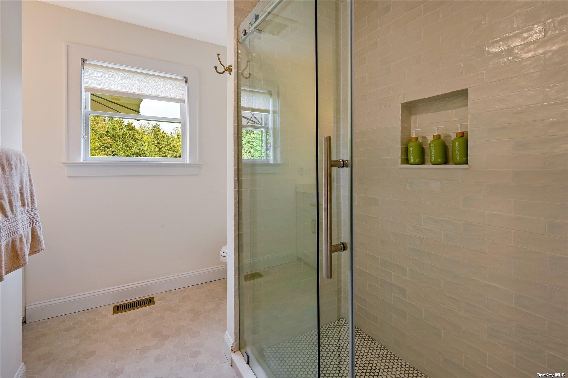 #13 photo, Mattituck, サフォーク郡 Mattituck , NY 11952